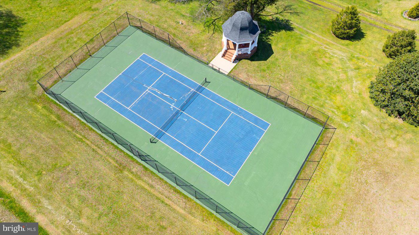 BOSCOBEL FARMS - Residential