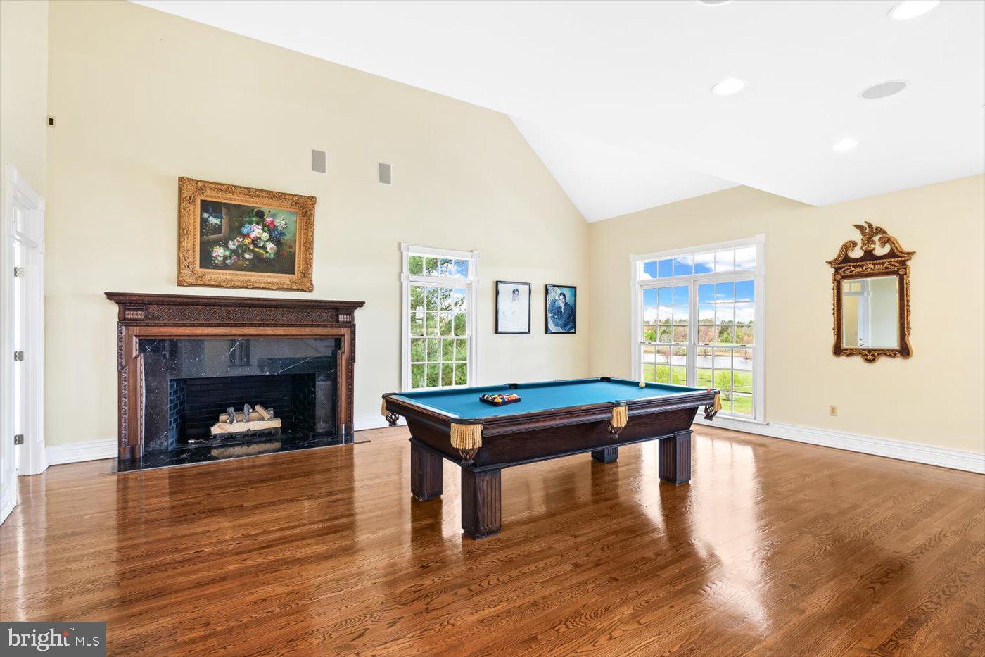 BOSCOBEL FARMS - Residential
