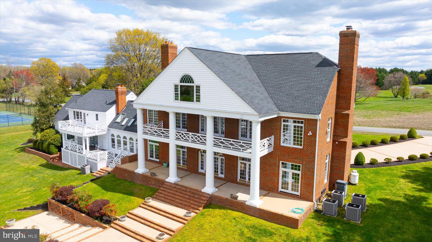 BOSCOBEL FARMS - Residential
