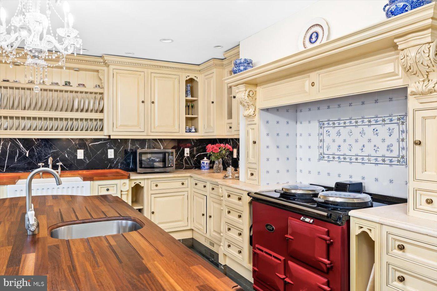 BOSCOBEL FARMS - Residential