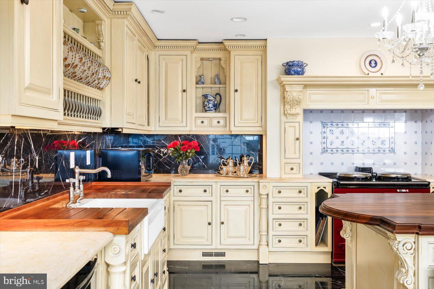 BOSCOBEL FARMS - Residential