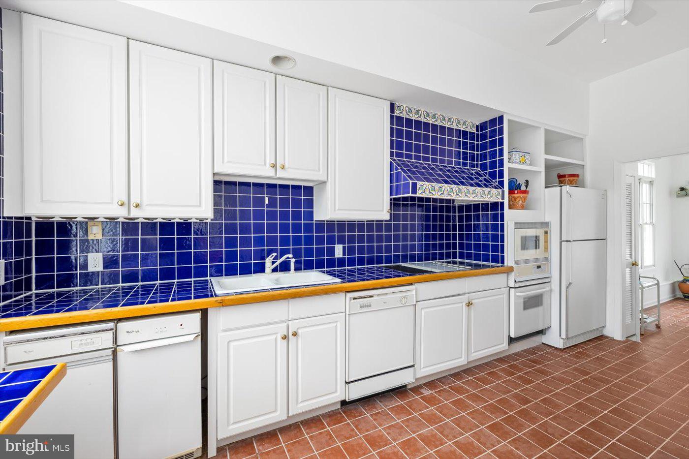 BOSCOBEL FARMS - Residential