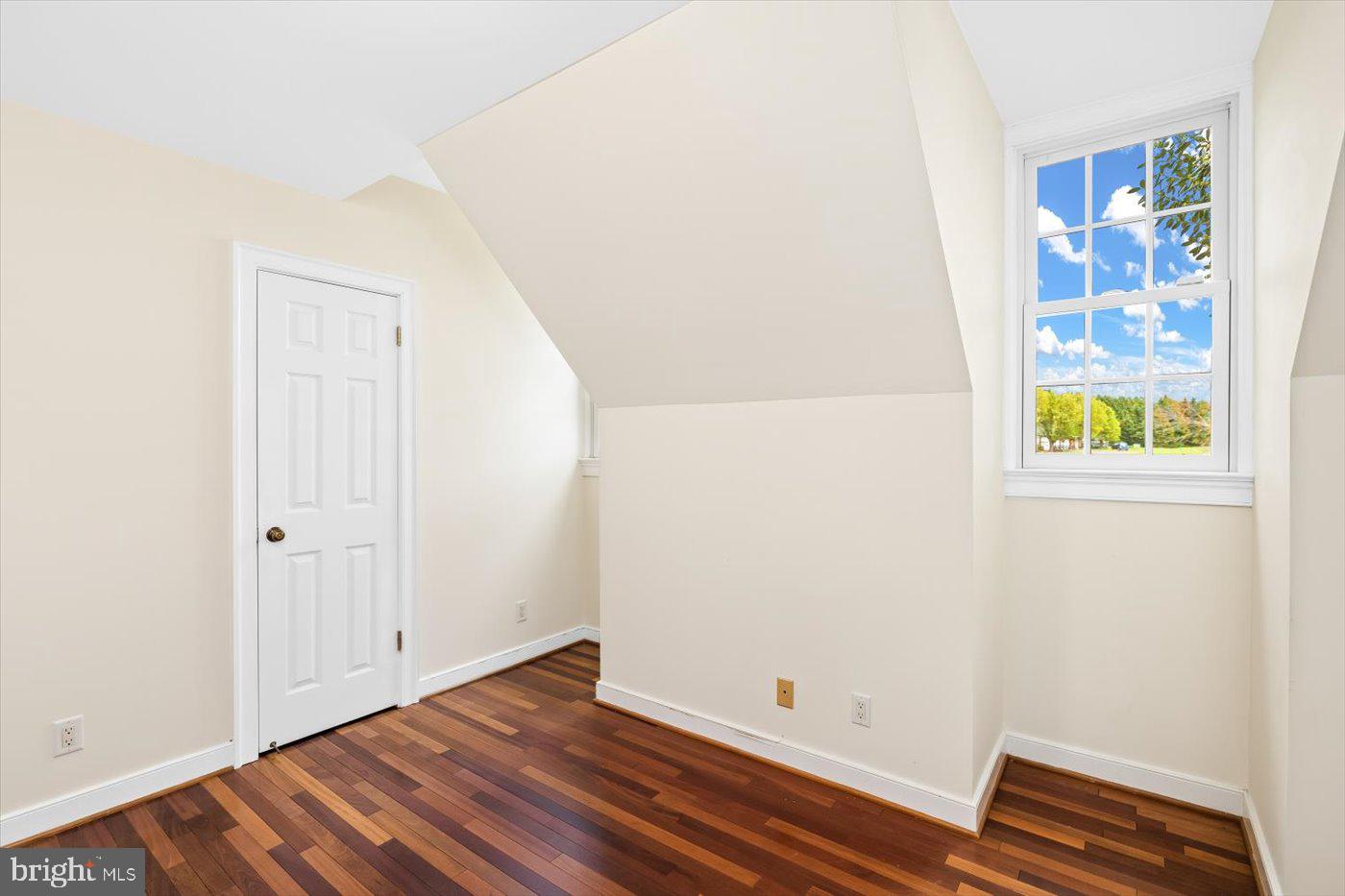 BOSCOBEL FARMS - Residential