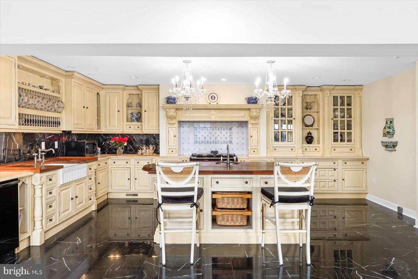 BOSCOBEL FARMS - Residential