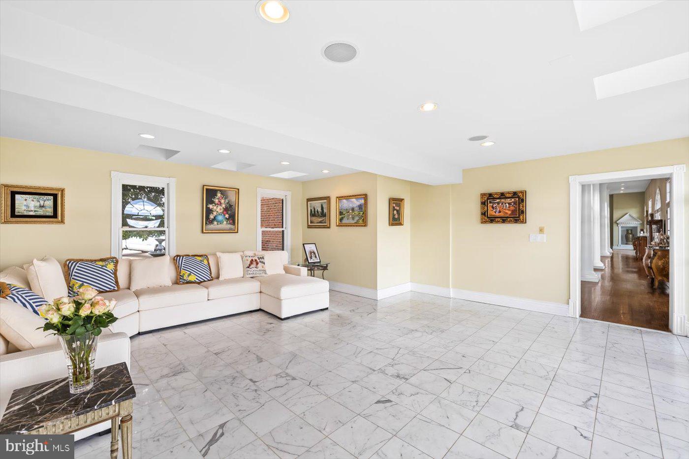 BOSCOBEL FARMS - Residential