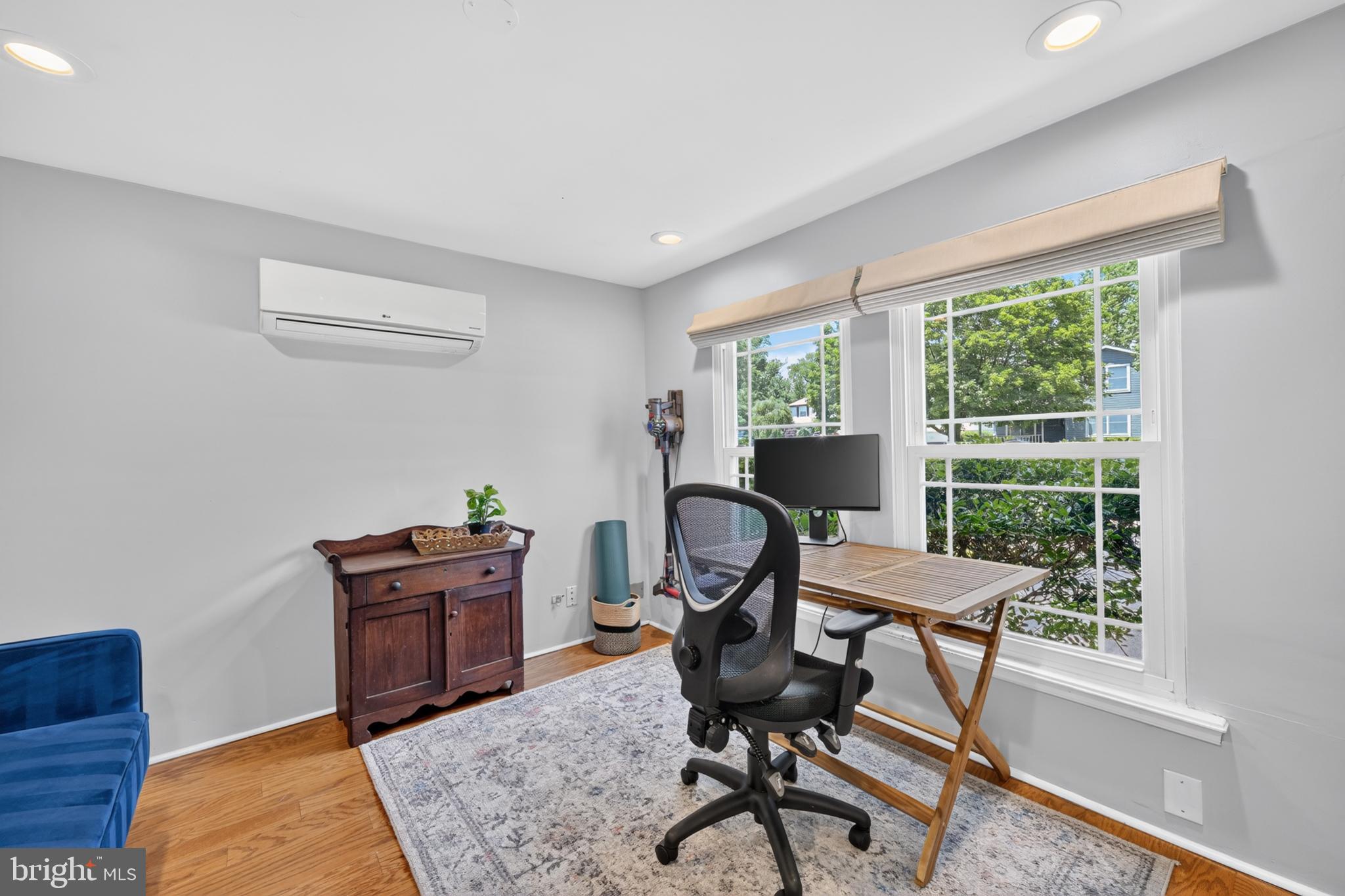 WASHINGTON HGTS - Residential