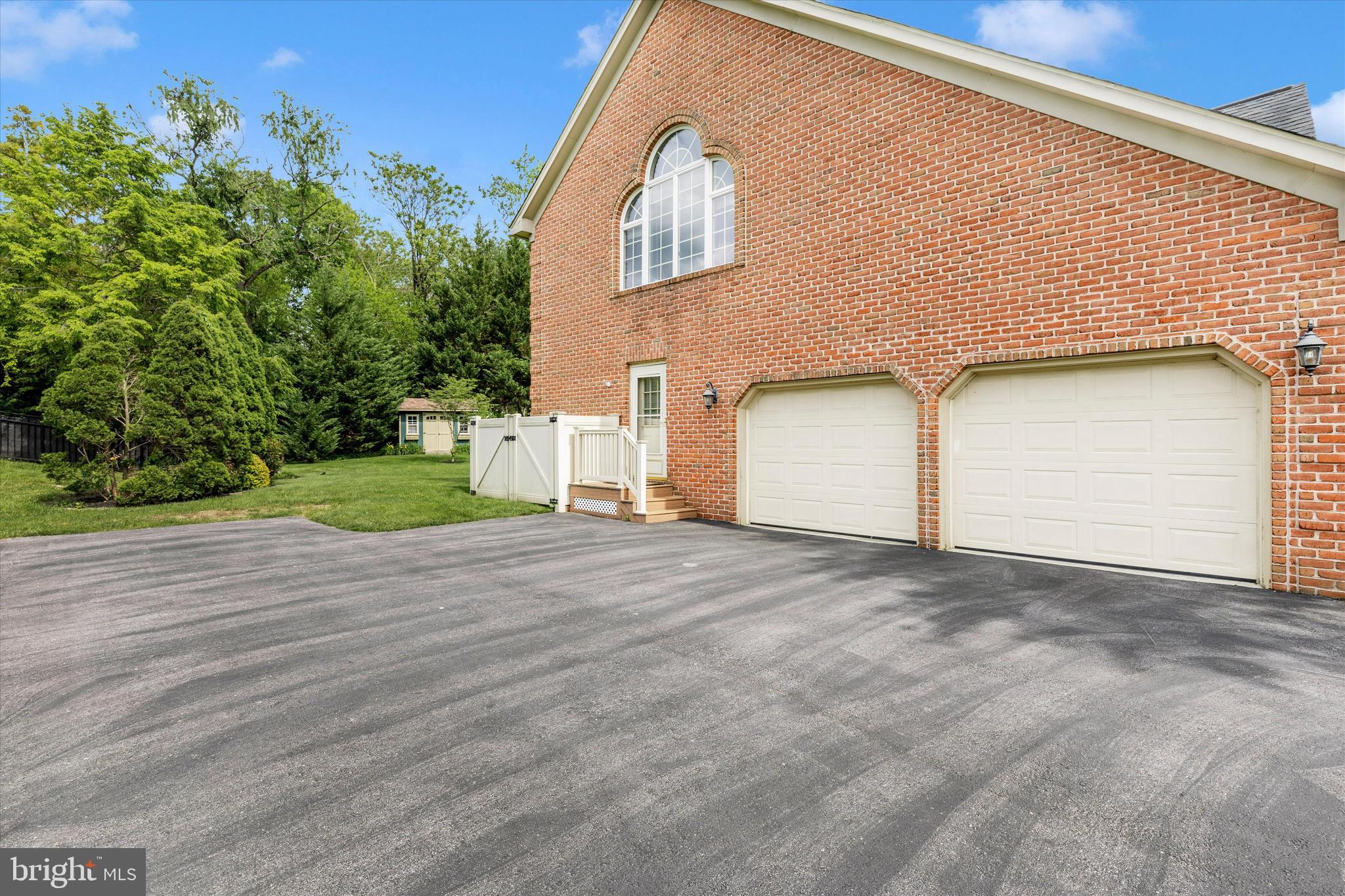 BRIGHTWOOD ACRES - Residential