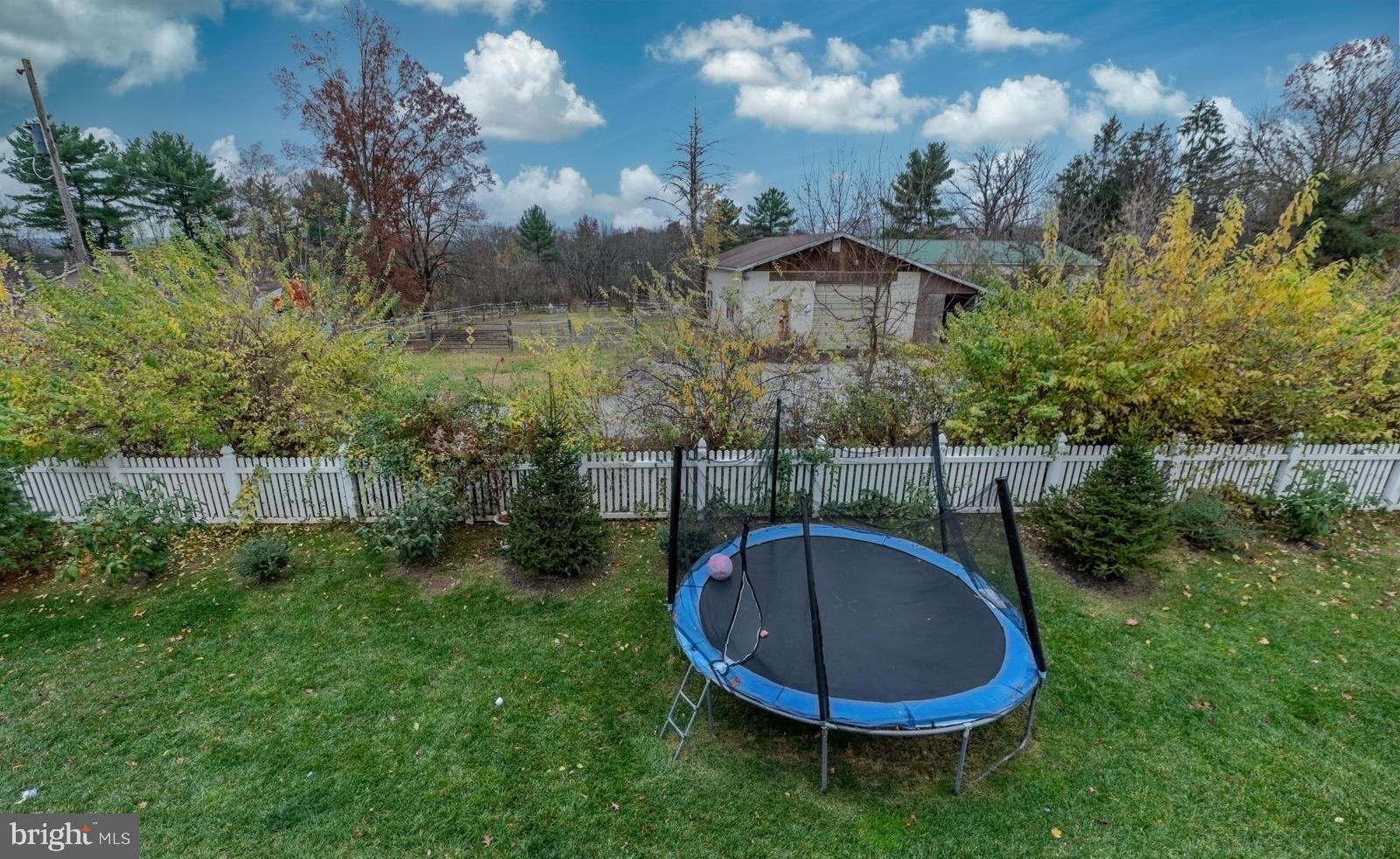 KIMBERTON GLEN - Residential