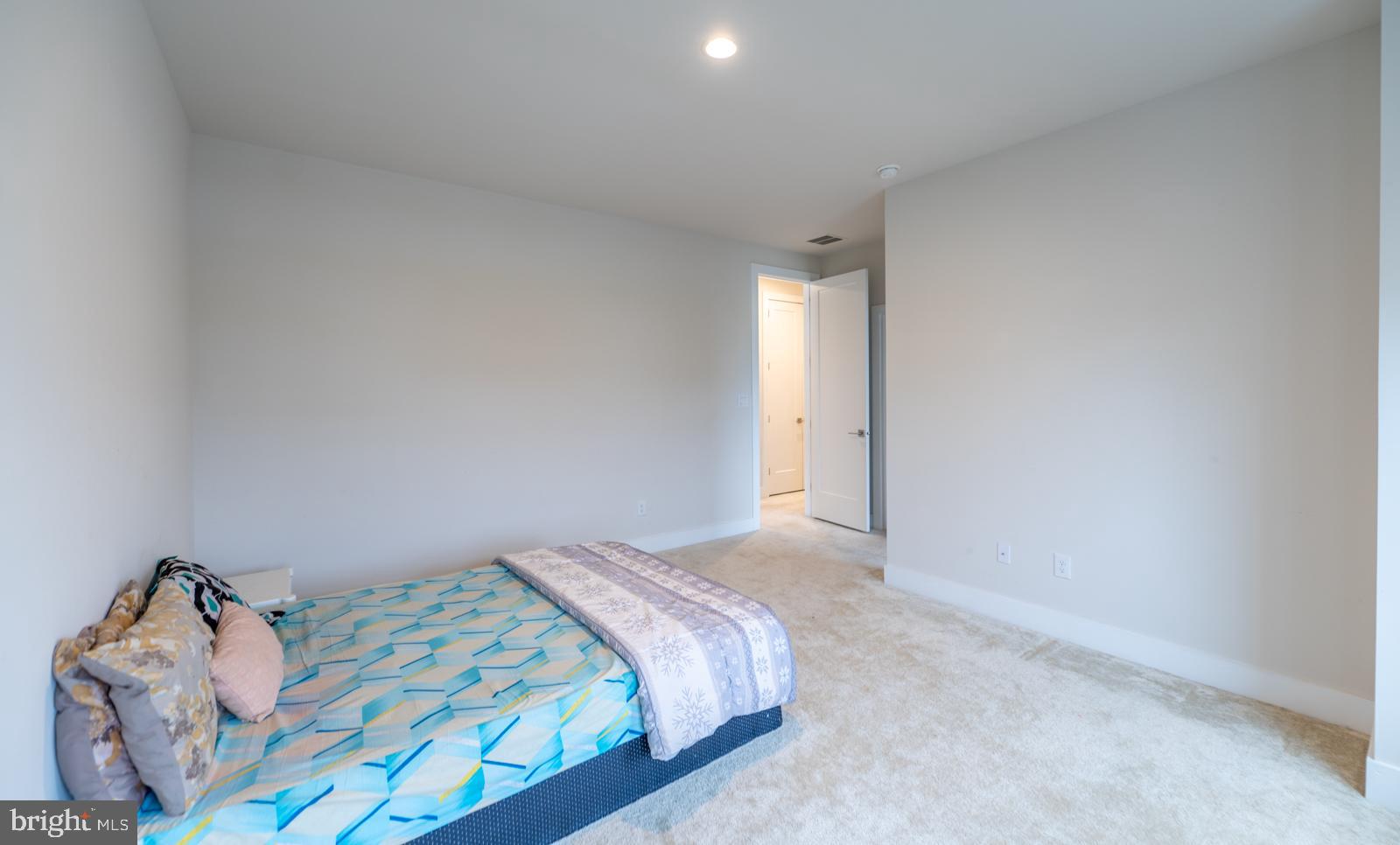 KIMBERTON GLEN - Residential