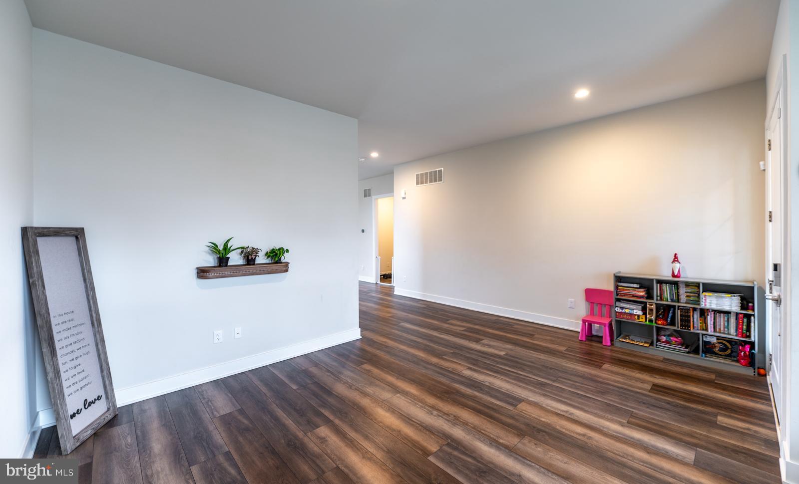 KIMBERTON GLEN - Residential