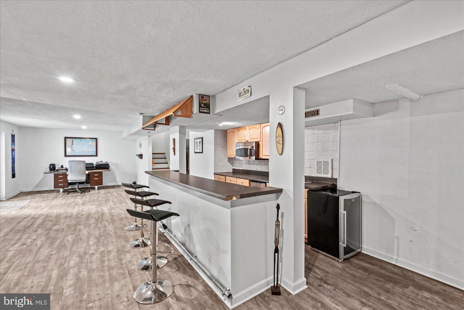 HAMPTON OAKS - Residential