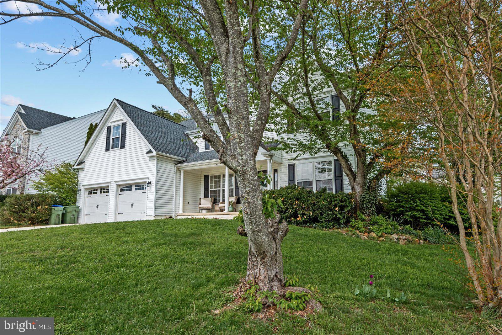 HAMPTON OAKS - Residential