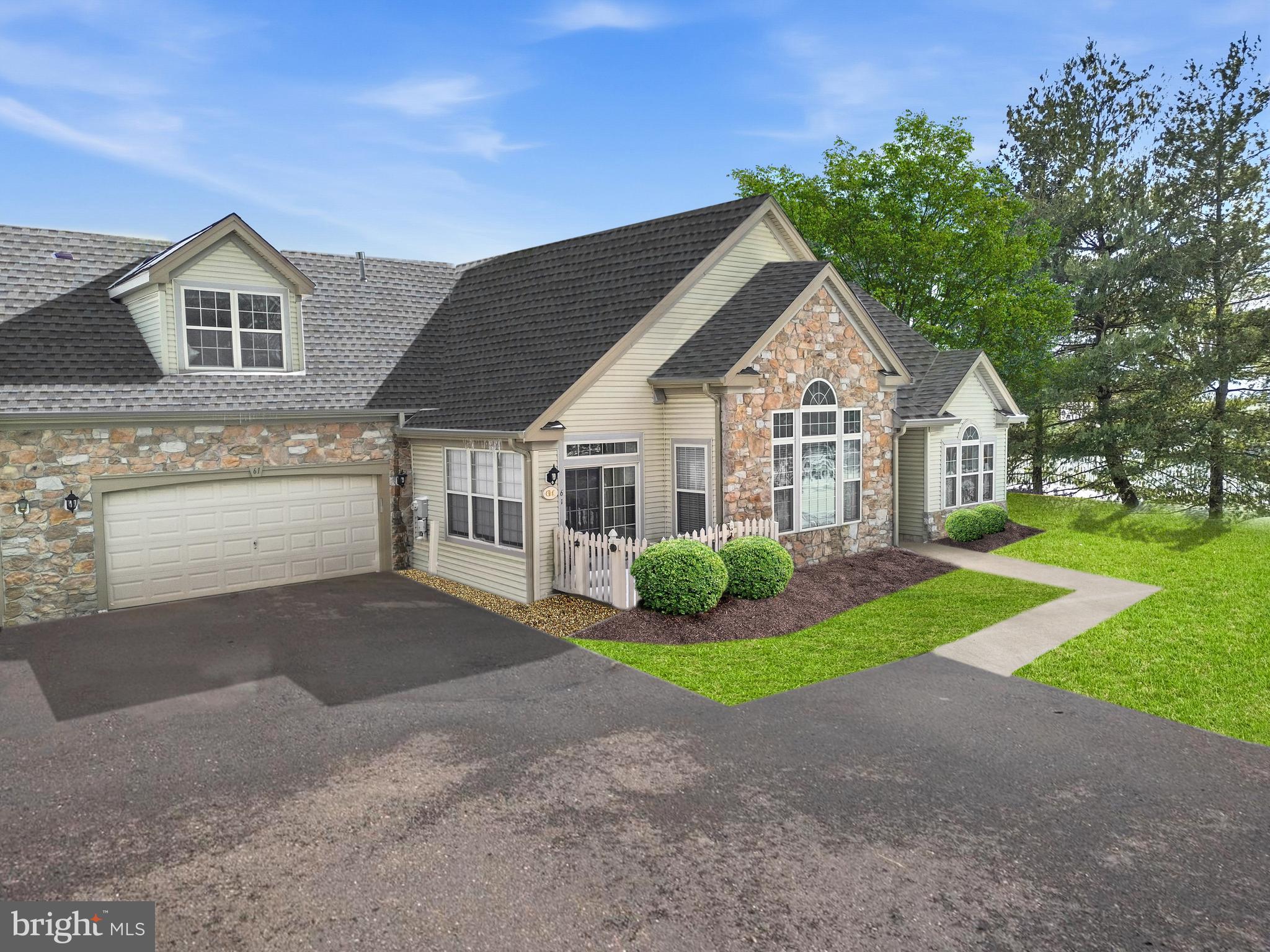 LEGACY OAKS - Residential