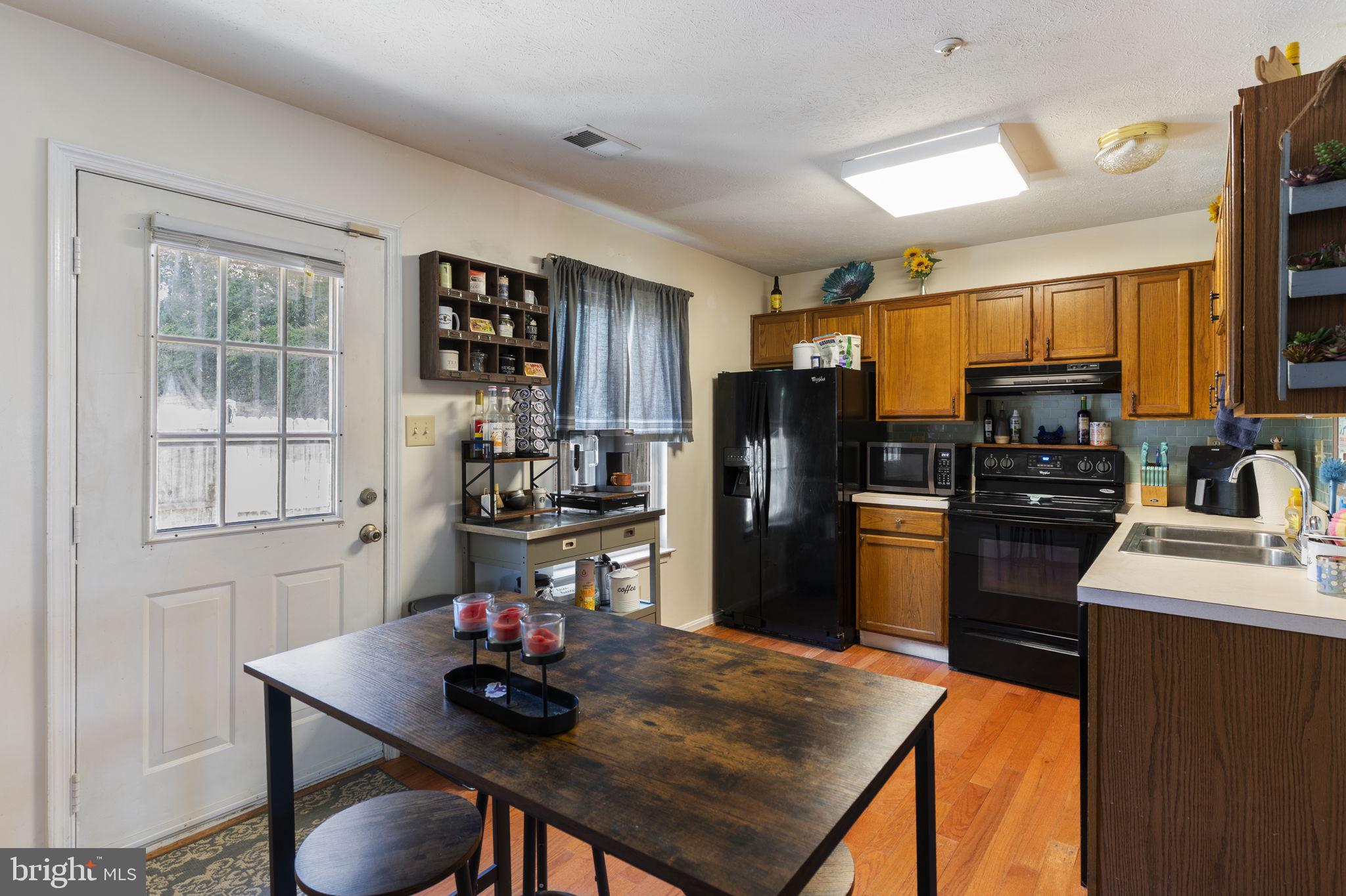 THE TOWNES AT WESTBURY - Residential