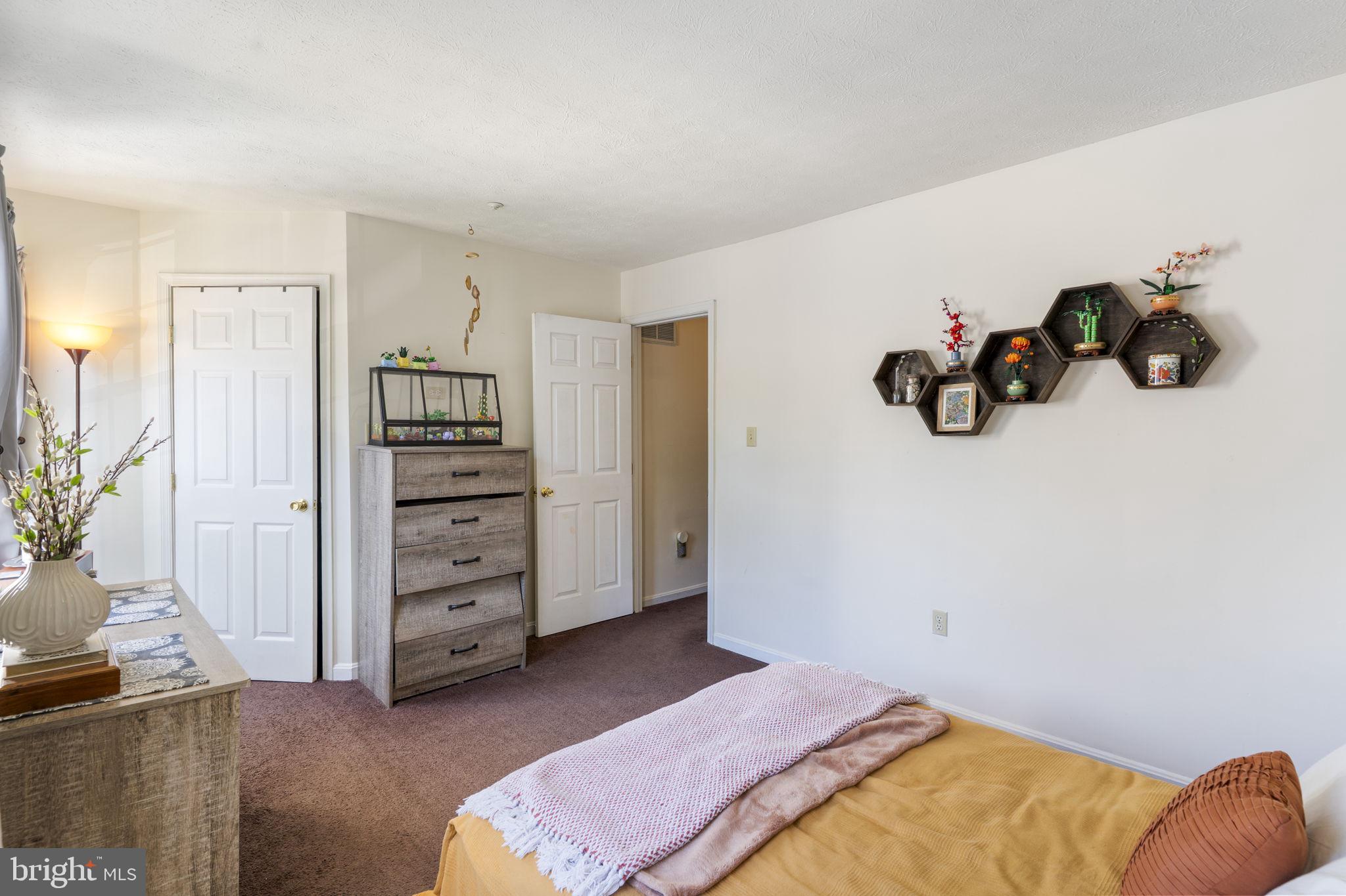 THE TOWNES AT WESTBURY - Residential