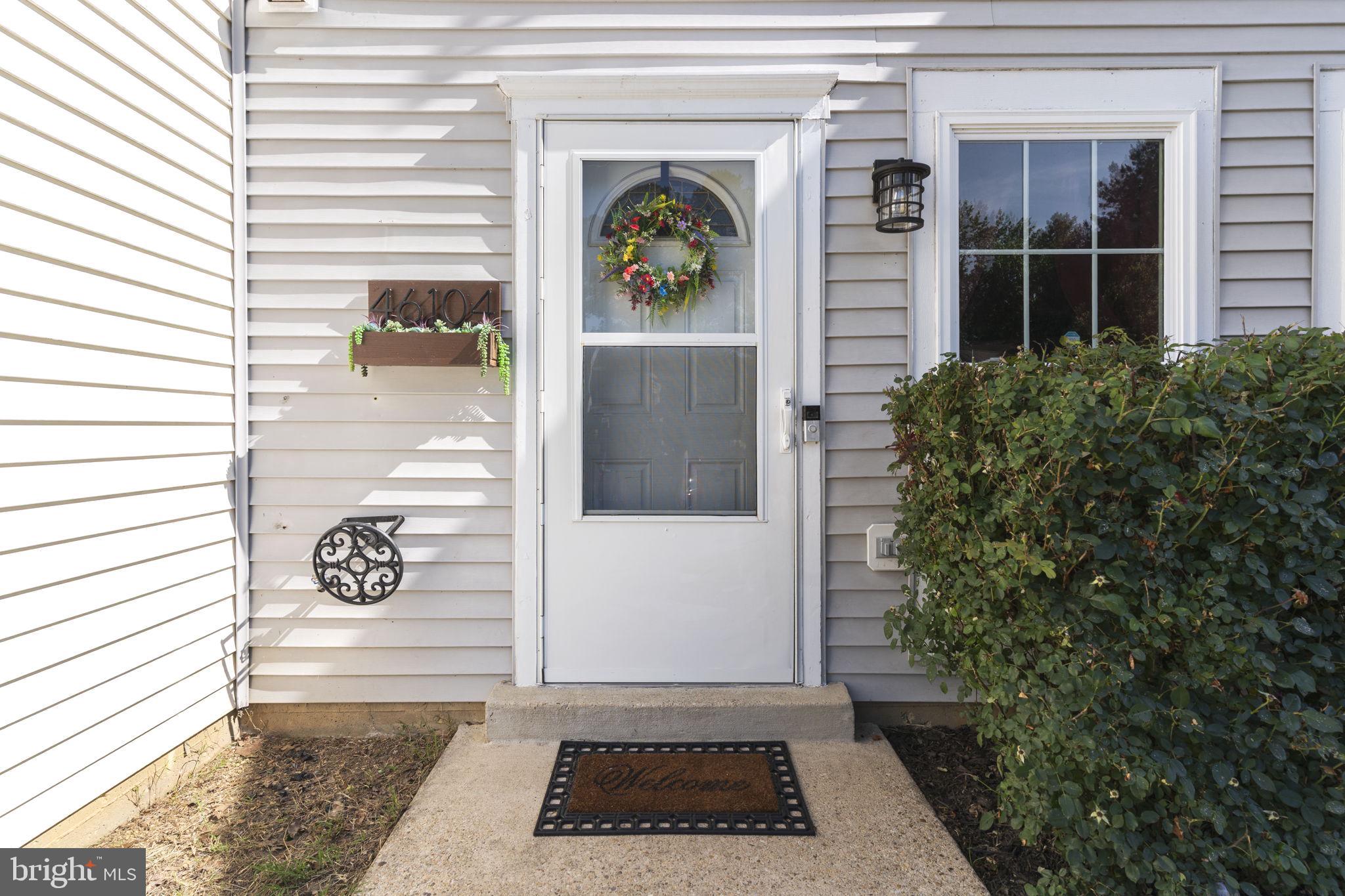 THE TOWNES AT WESTBURY - Residential