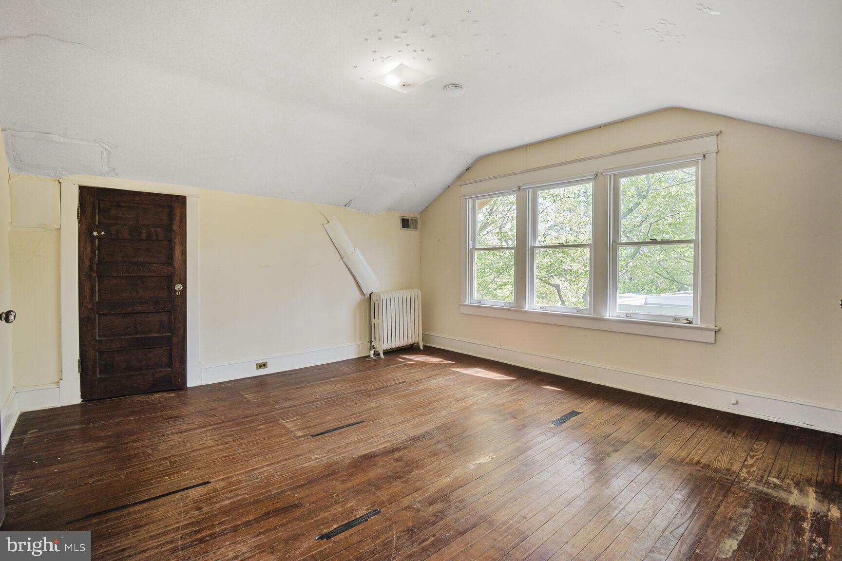 CHEVY CHASE PARK - Residential