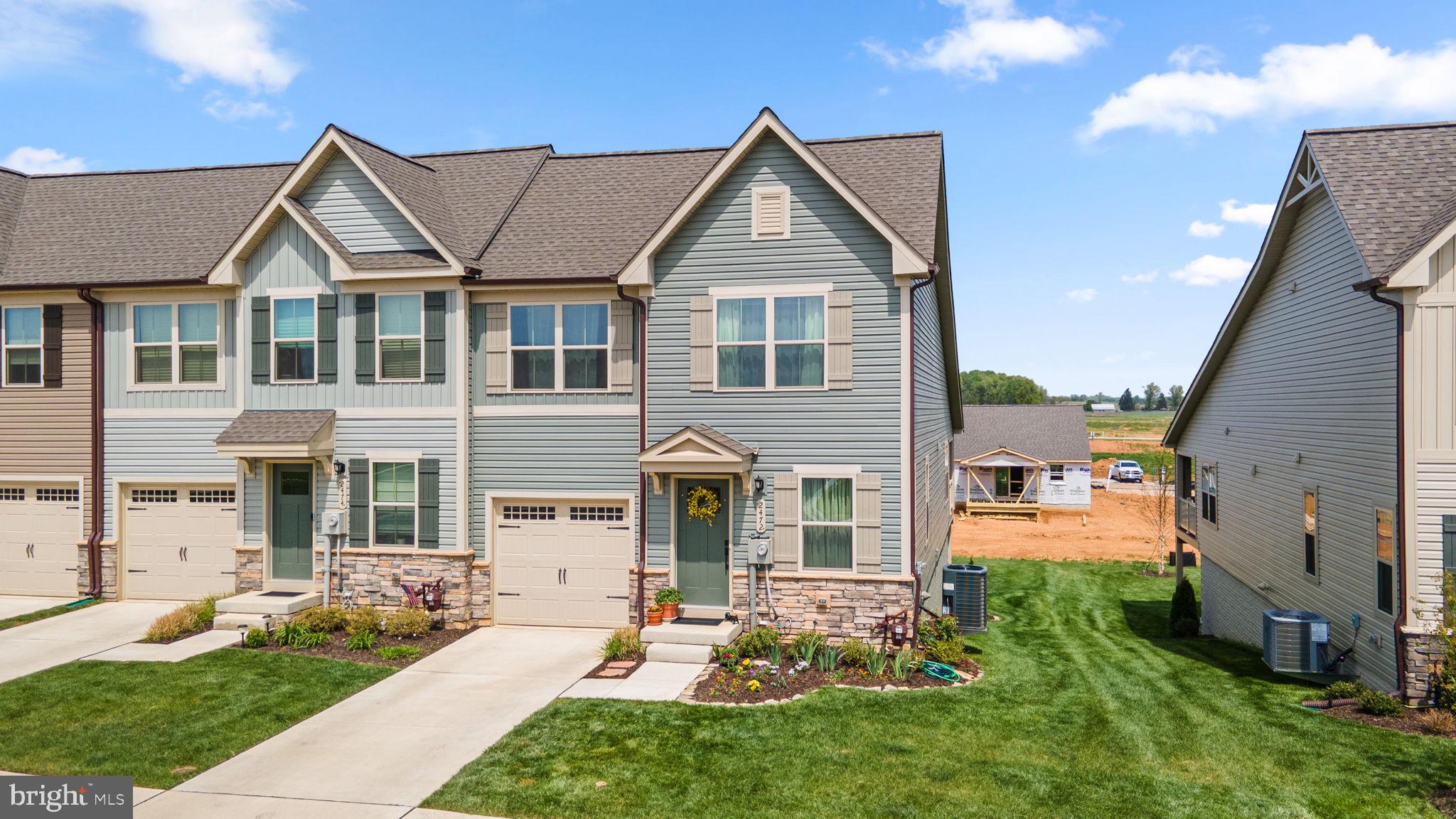 BLOOMFIELDS - Residential