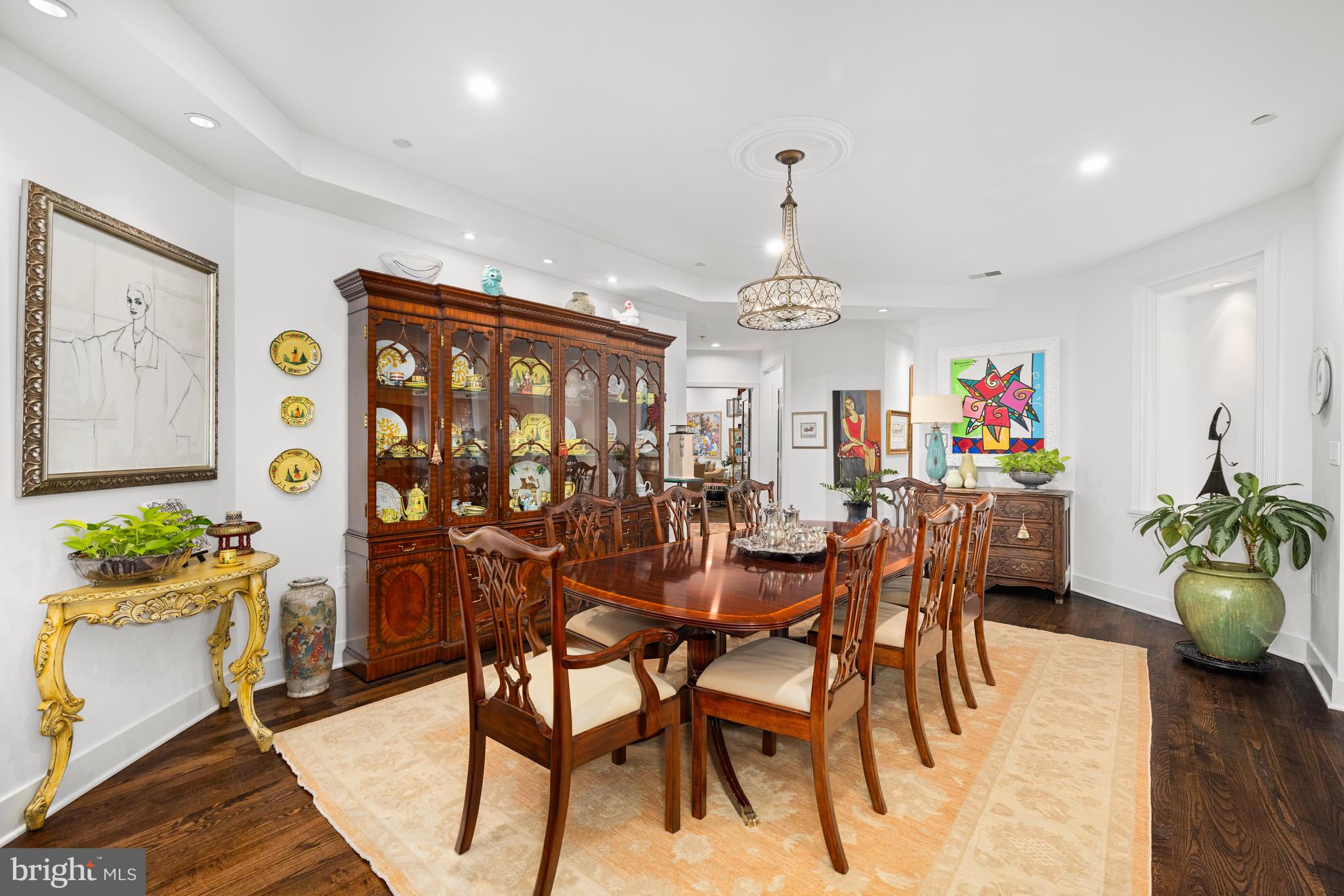 CHEVY CHASE - Residential