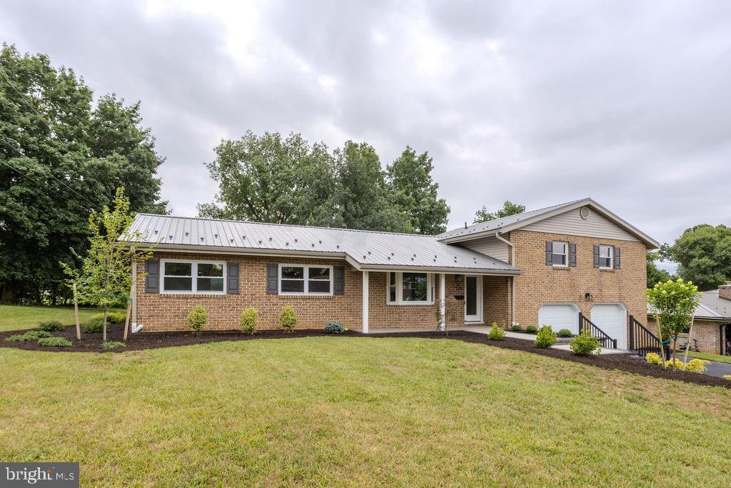 FAYETTEVILLE - Residential