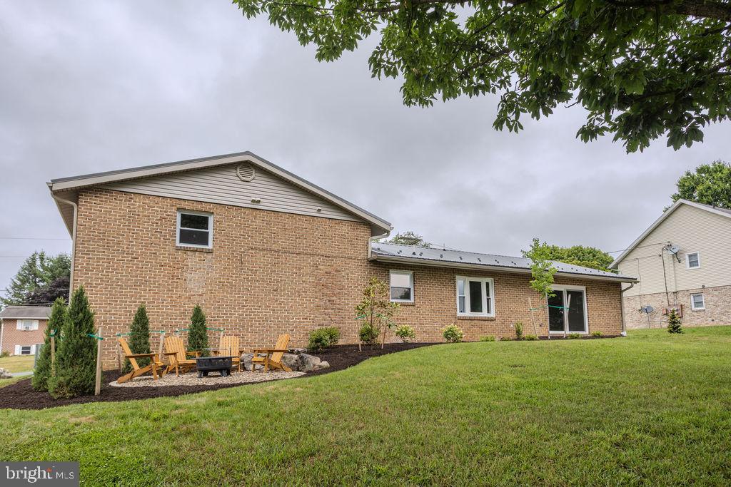 FAYETTEVILLE - Residential