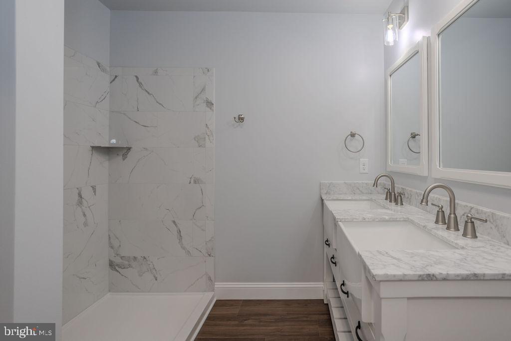 FAYETTEVILLE - Residential