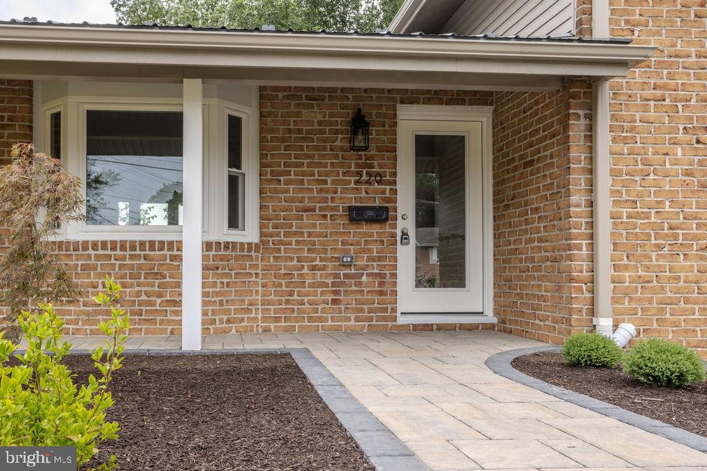 FAYETTEVILLE - Residential