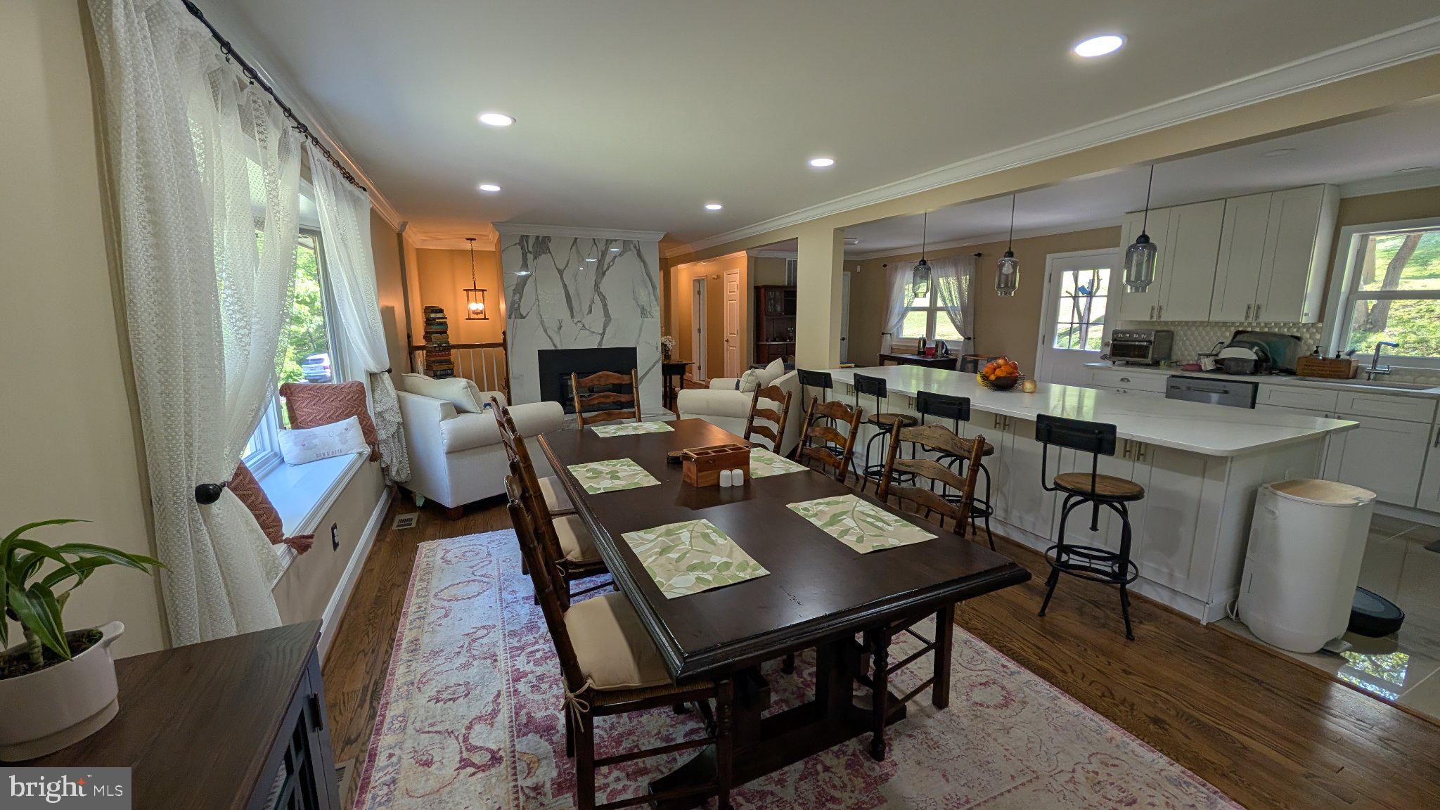 WHEATON OUT RES. (2) - Residential Lease