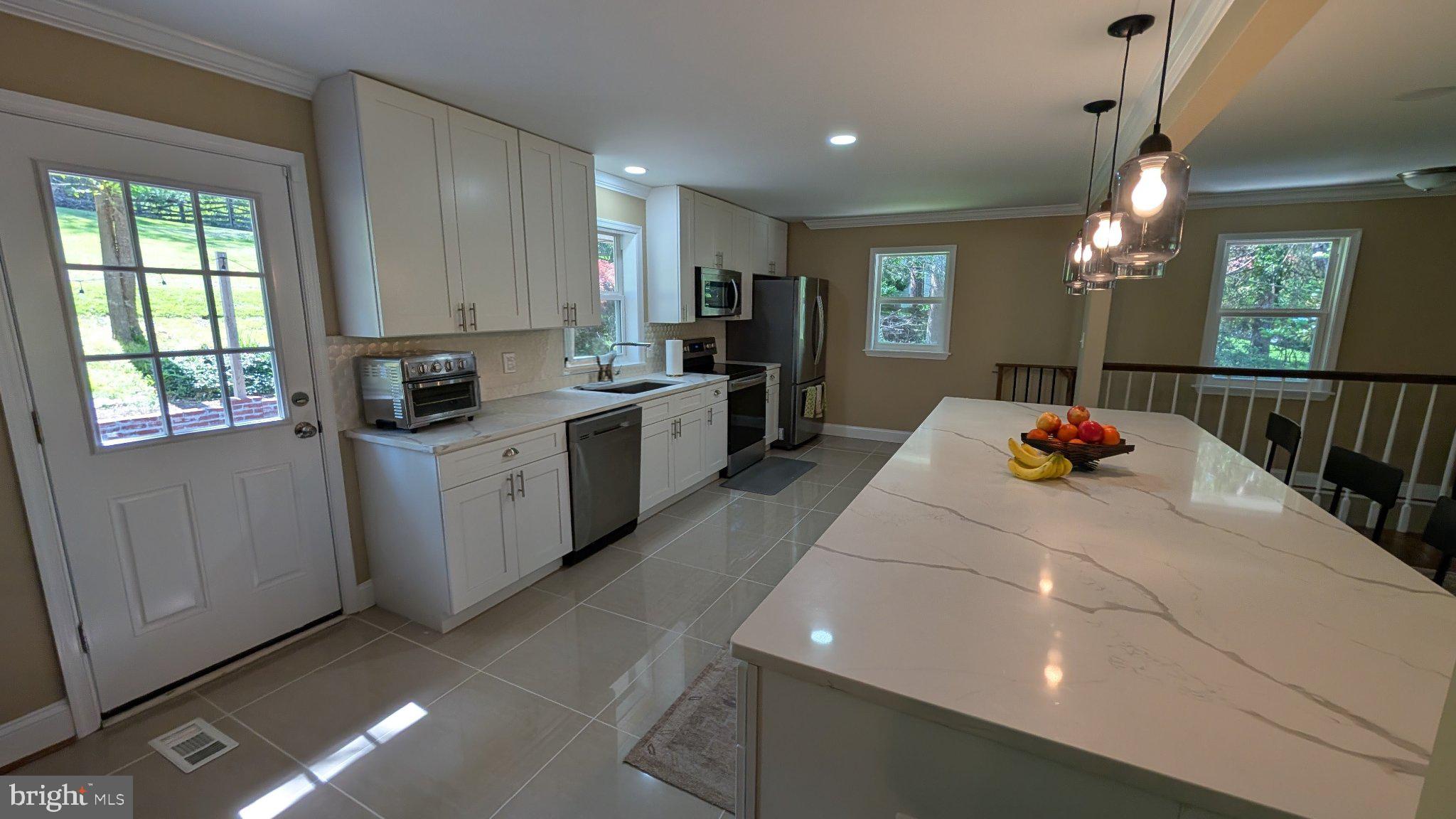 WHEATON OUT RES. (2) - Residential Lease