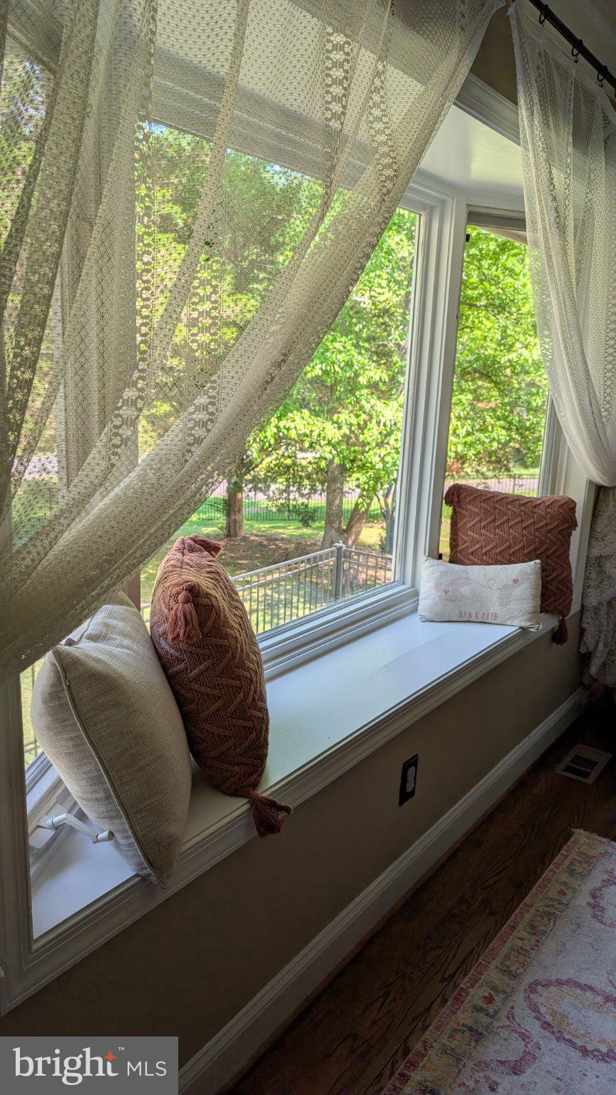 WHEATON OUT RES. (2) - Residential Lease