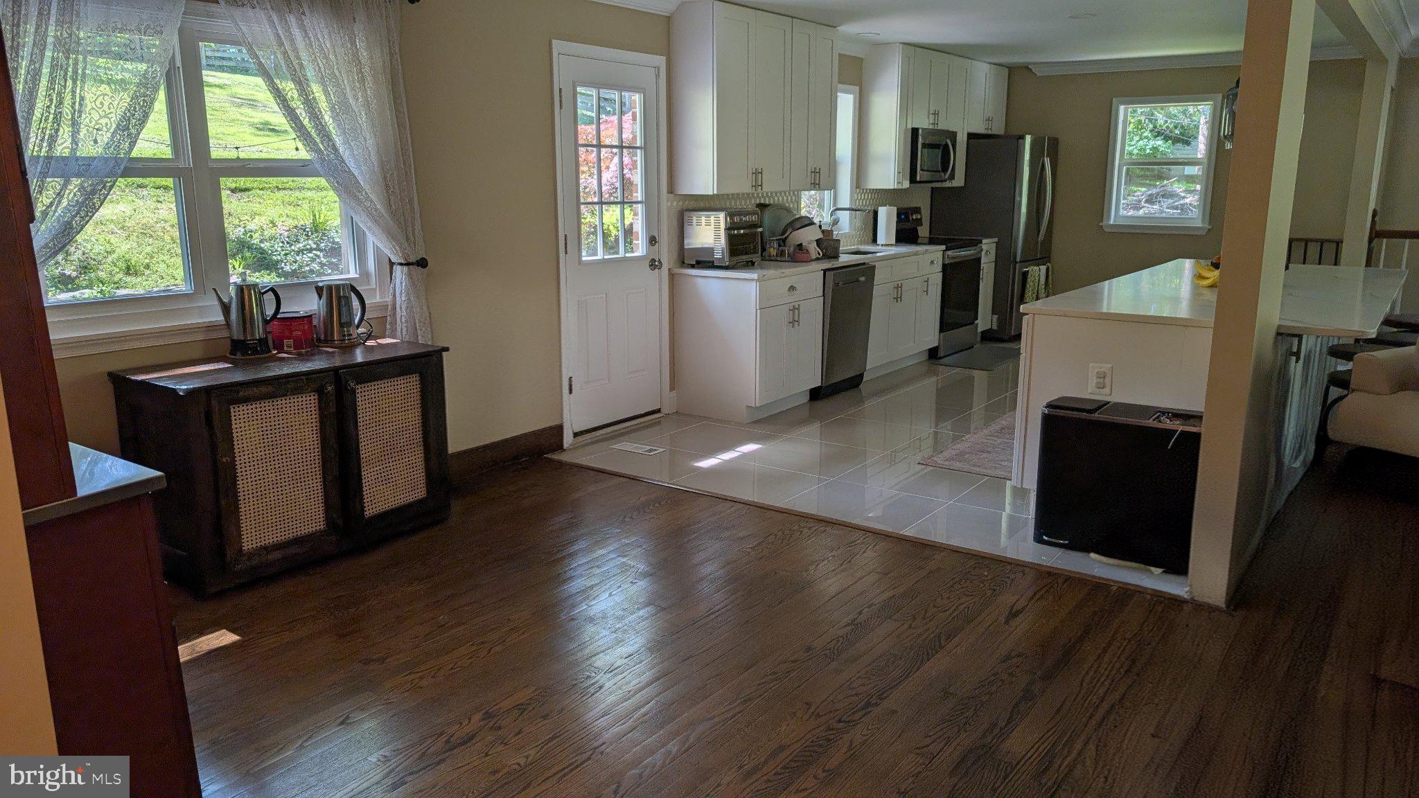 WHEATON OUT RES. (2) - Residential Lease