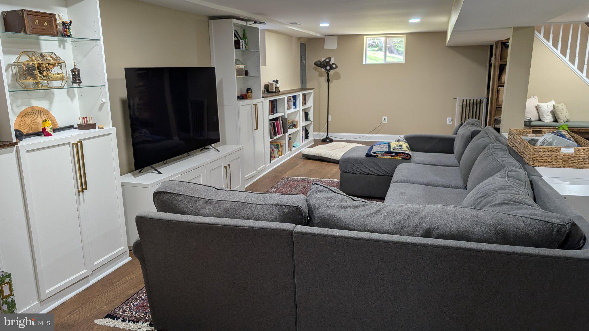 WHEATON OUT RES. (2) - Residential Lease