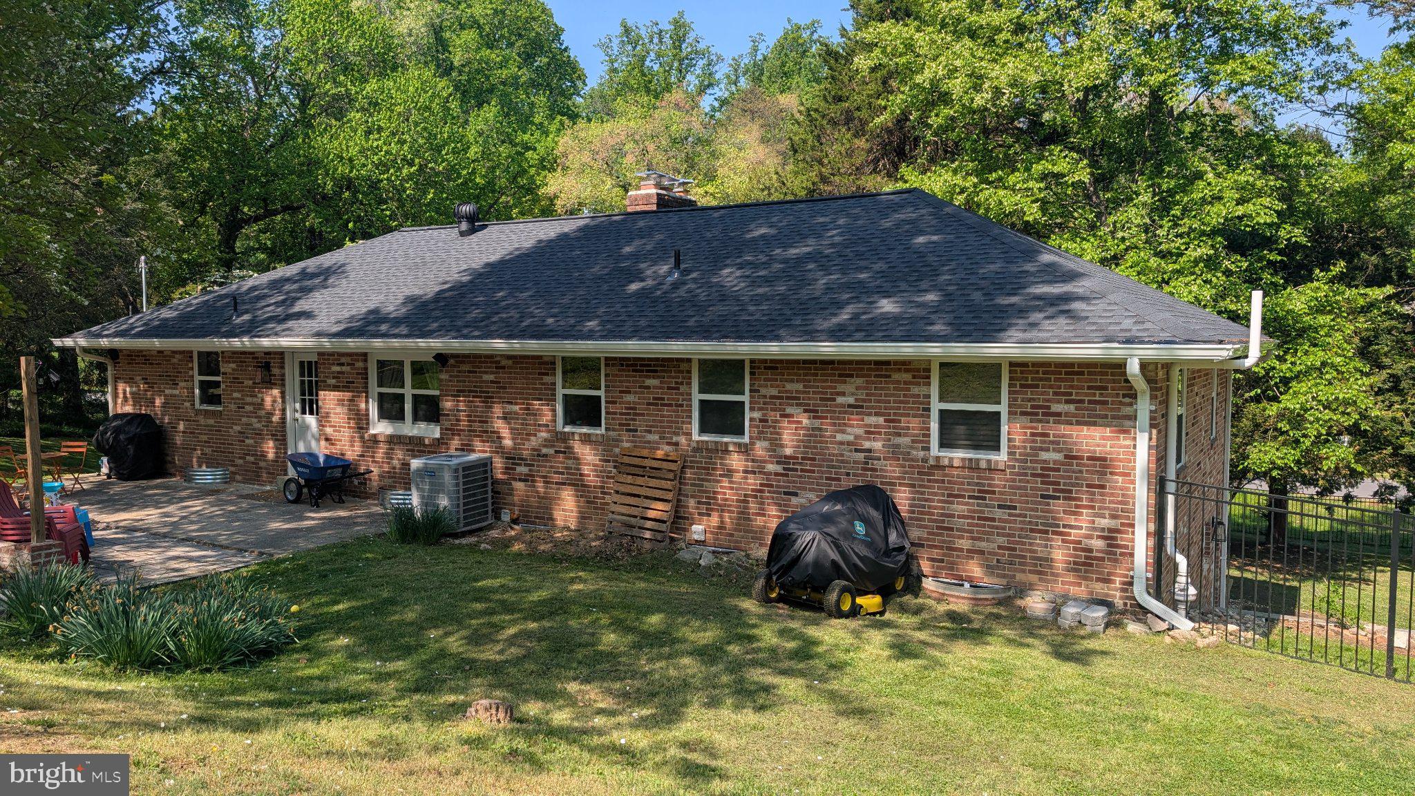 WHEATON OUT RES. (2) - Residential Lease