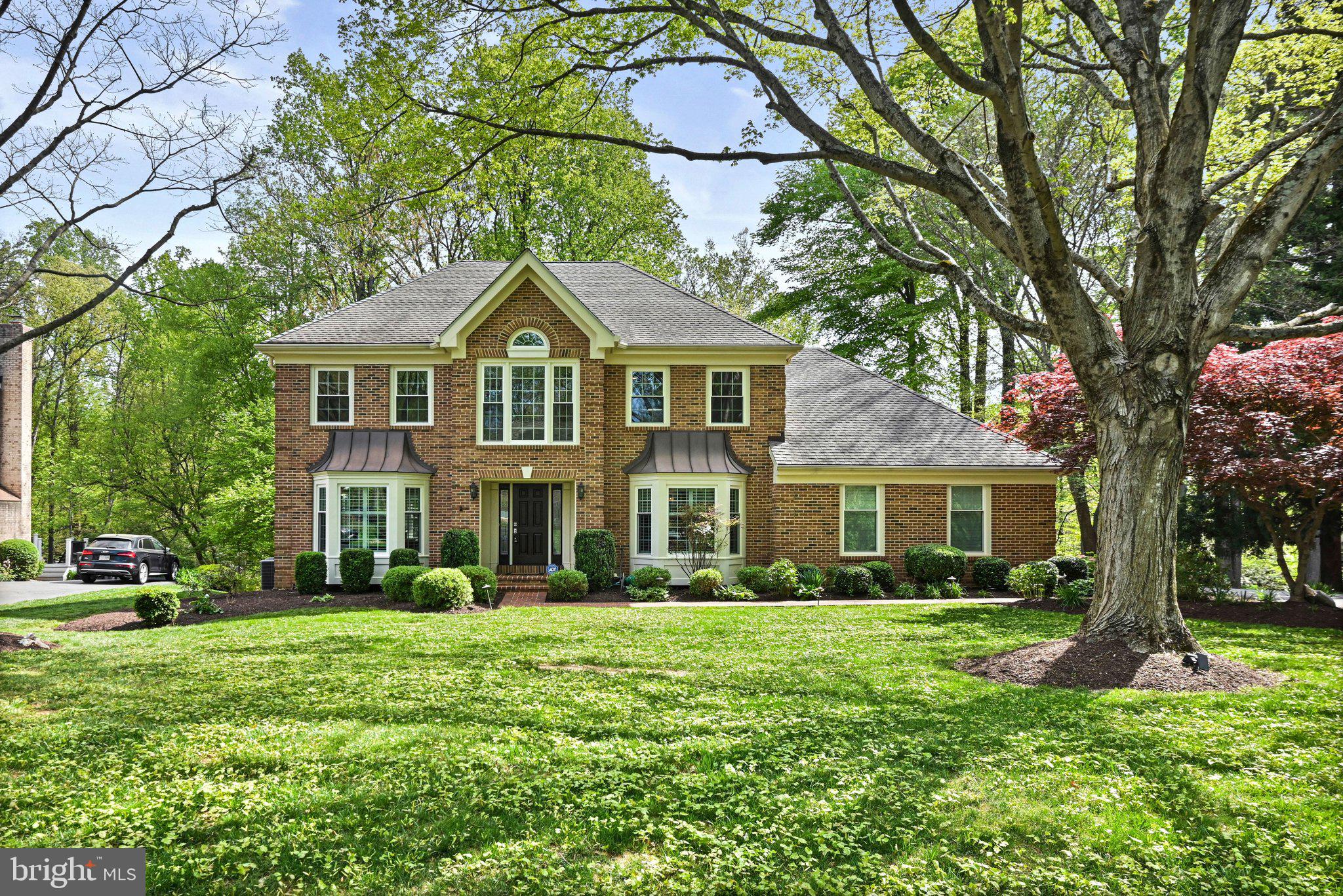LANGLEY OAKS - Residential