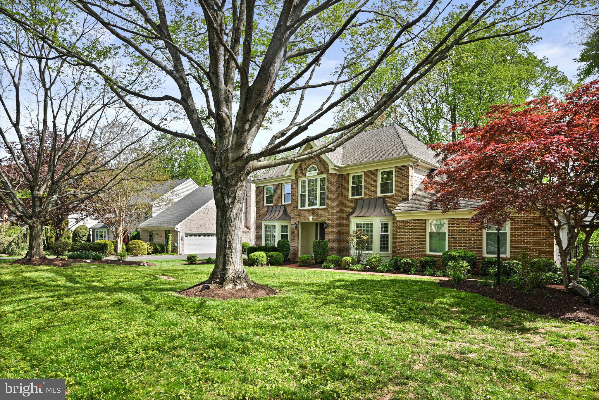 LANGLEY OAKS - Residential