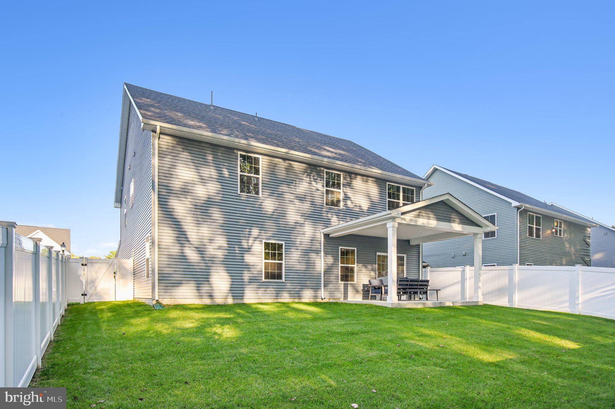 PERRY'S RETREAT - Residential