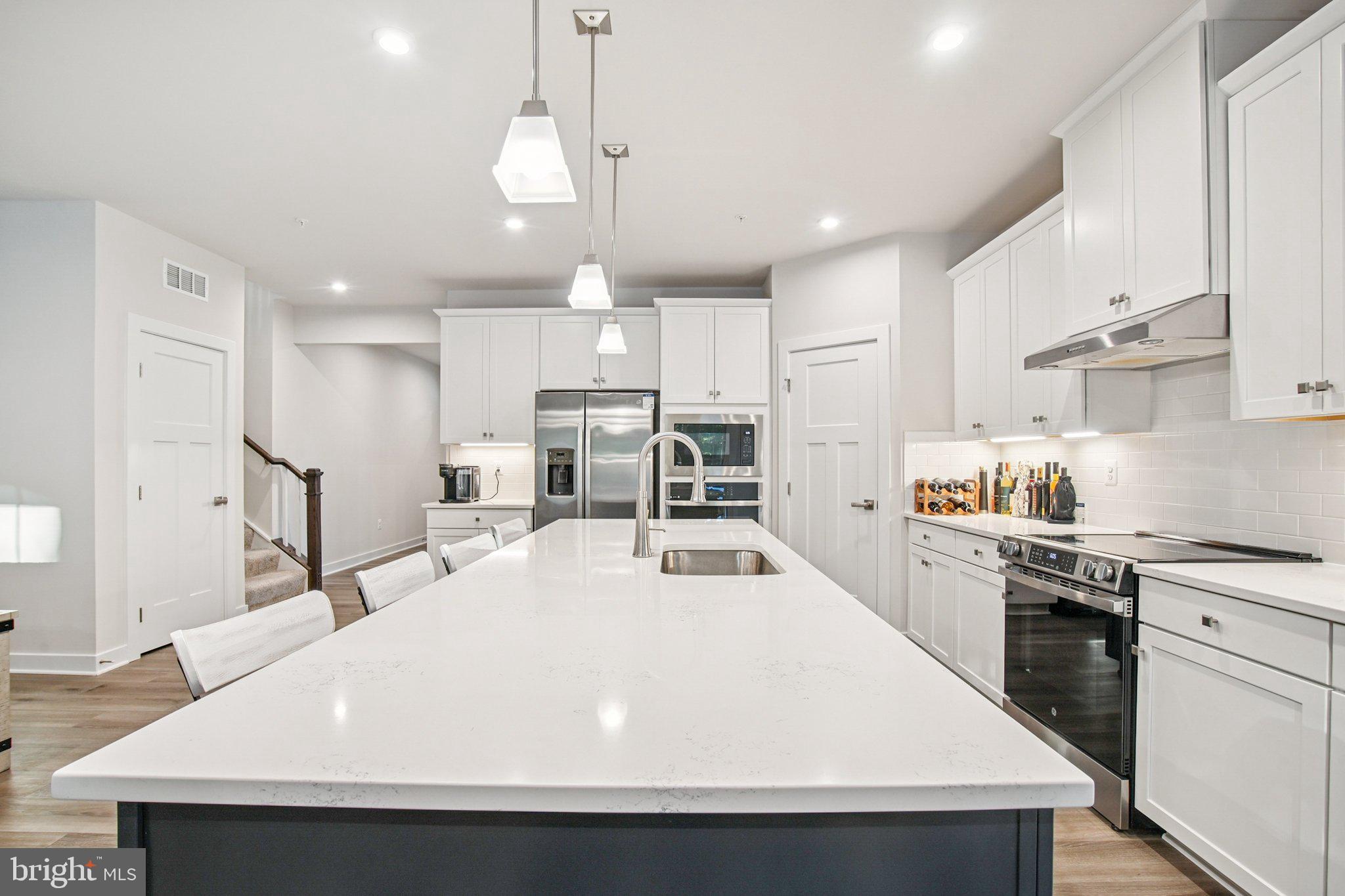 PERRY'S RETREAT - Residential