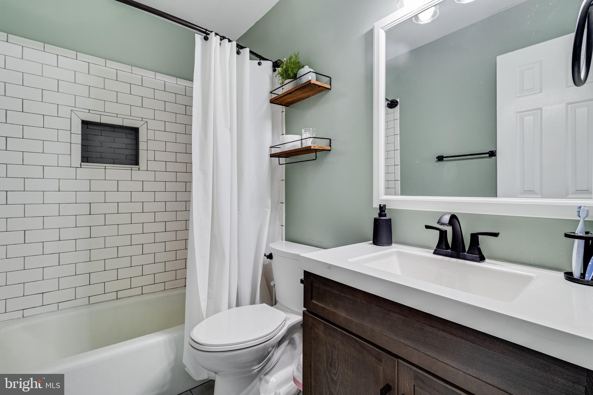 HICKORY RIDGE LA PLATA - Residential