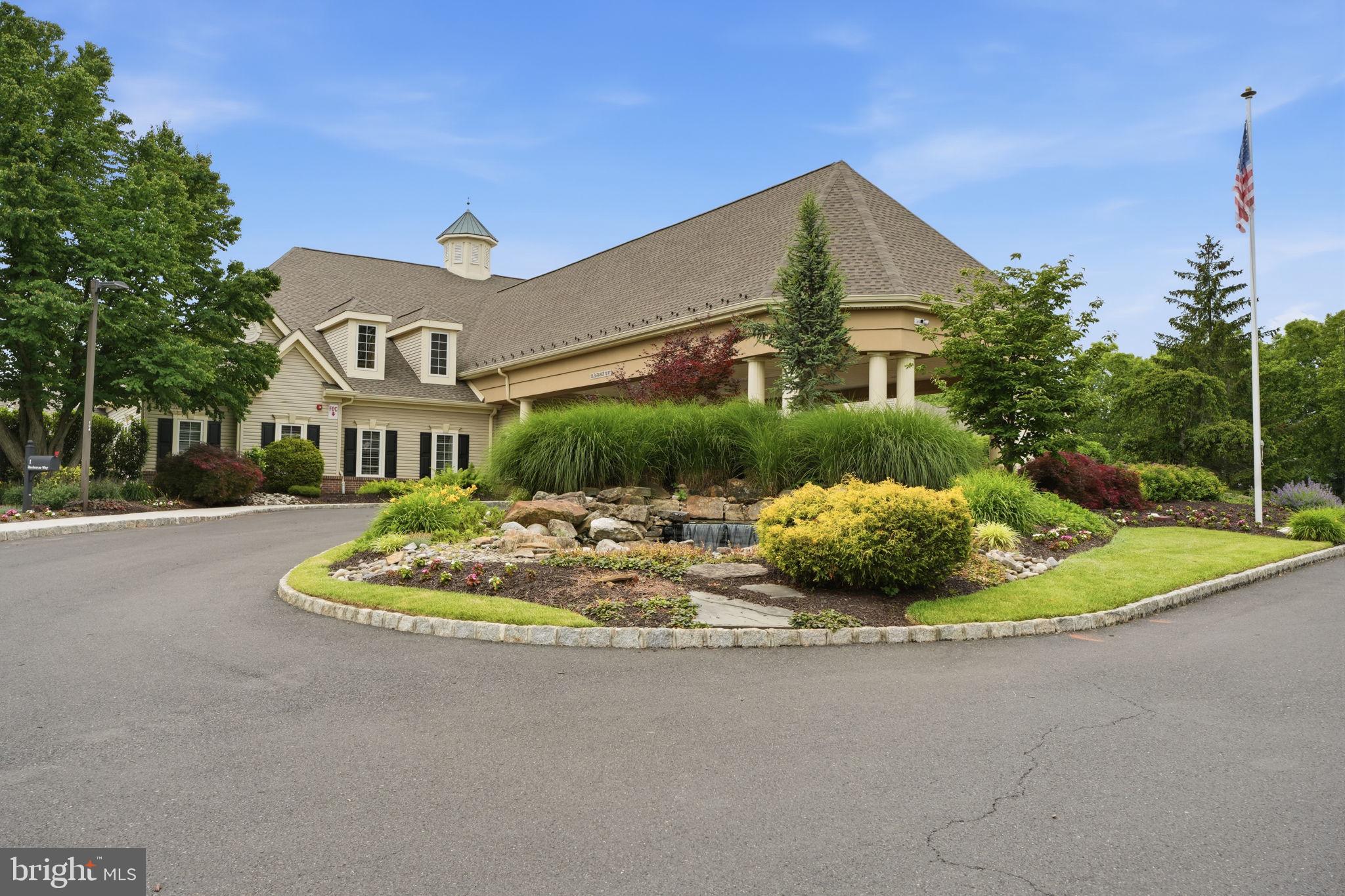 FLOWERS MILL - Residential