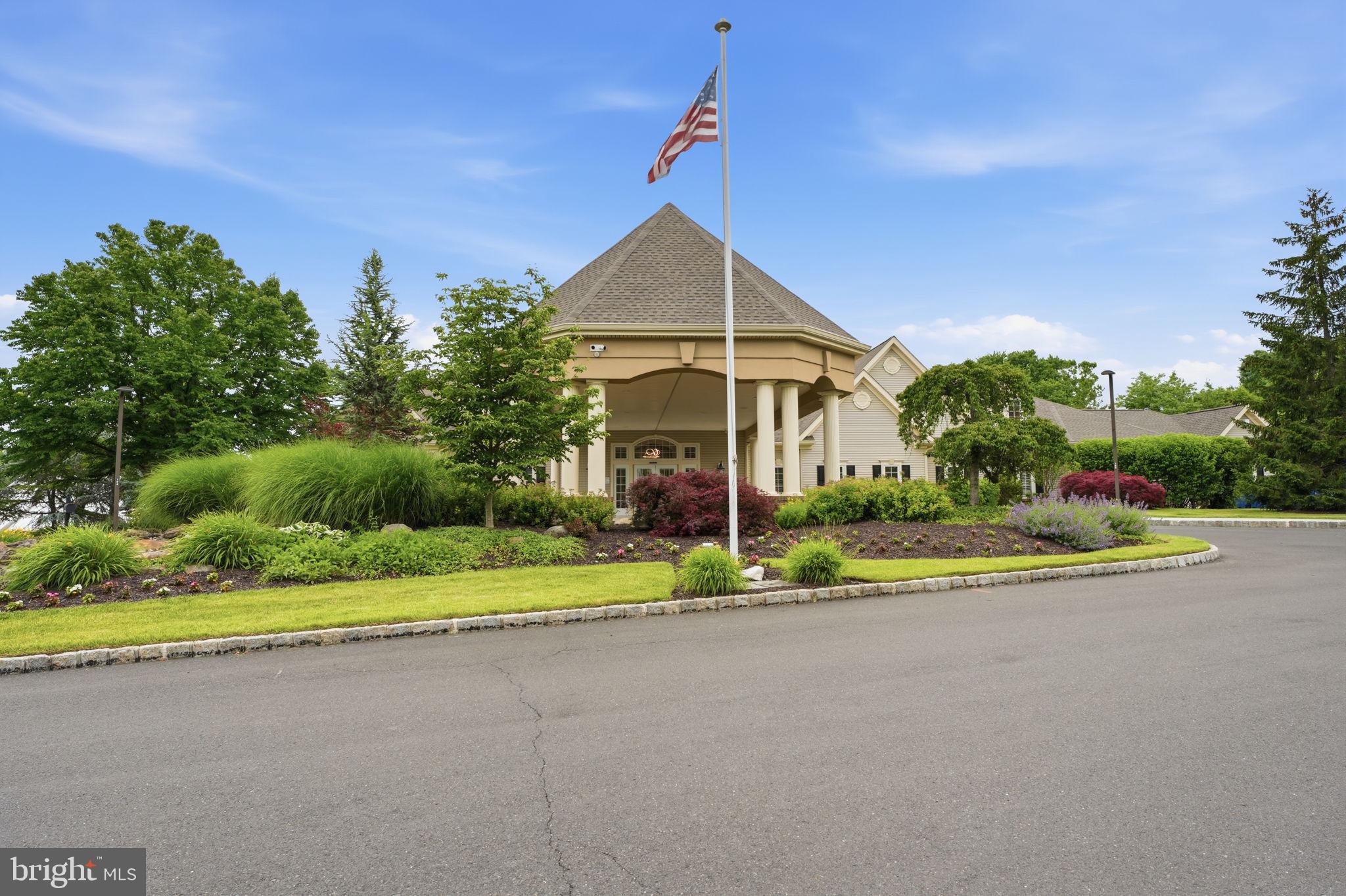 FLOWERS MILL - Residential