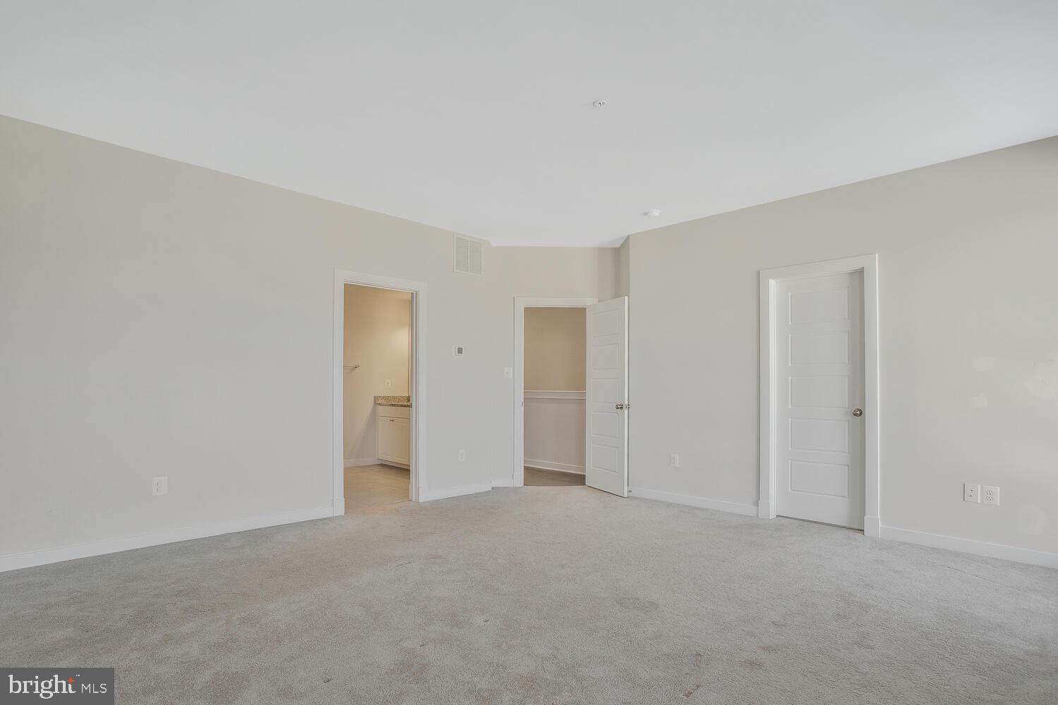 SOUTH LAKES OFFICE - Residential