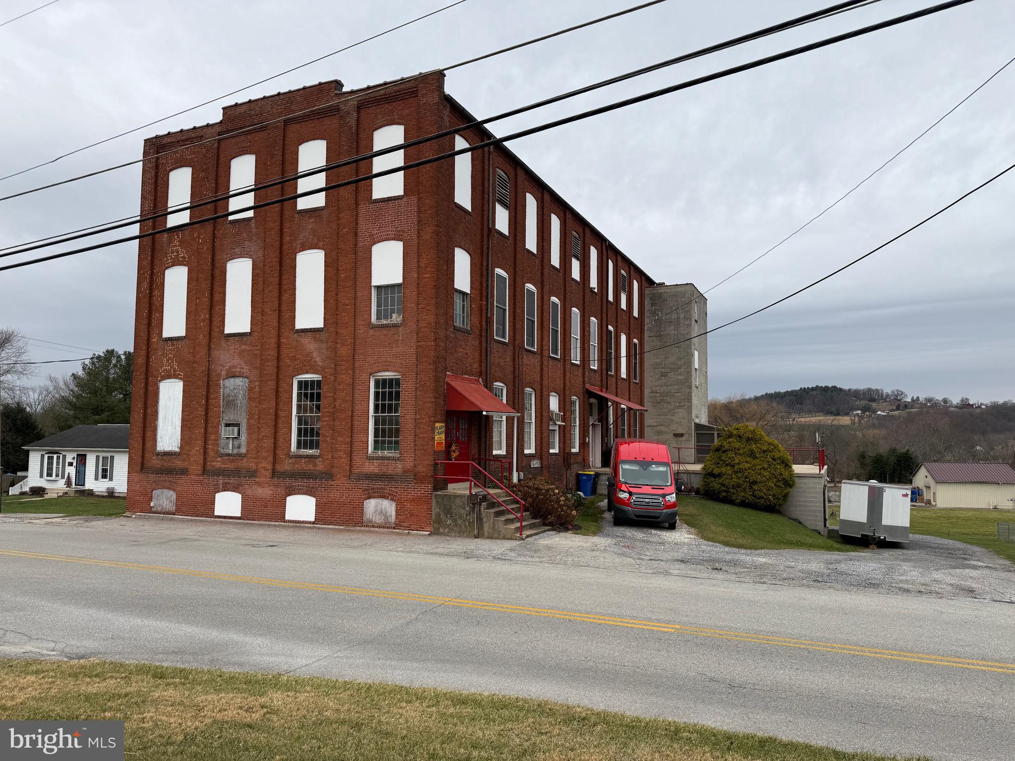 SEVEN VALLEYS - Commercial Sale