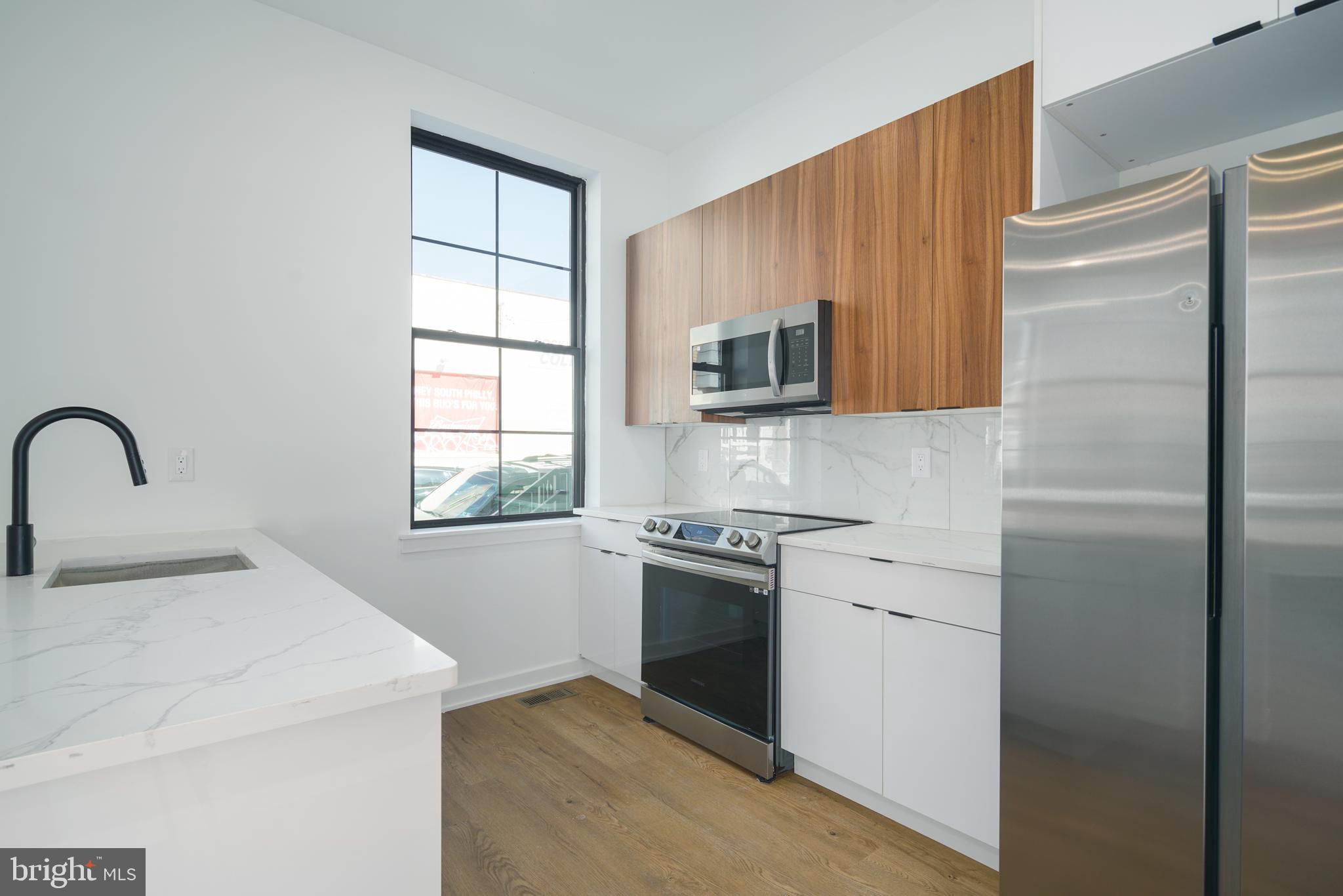 EAST PASSYUNK CROSSING - Residential Lease