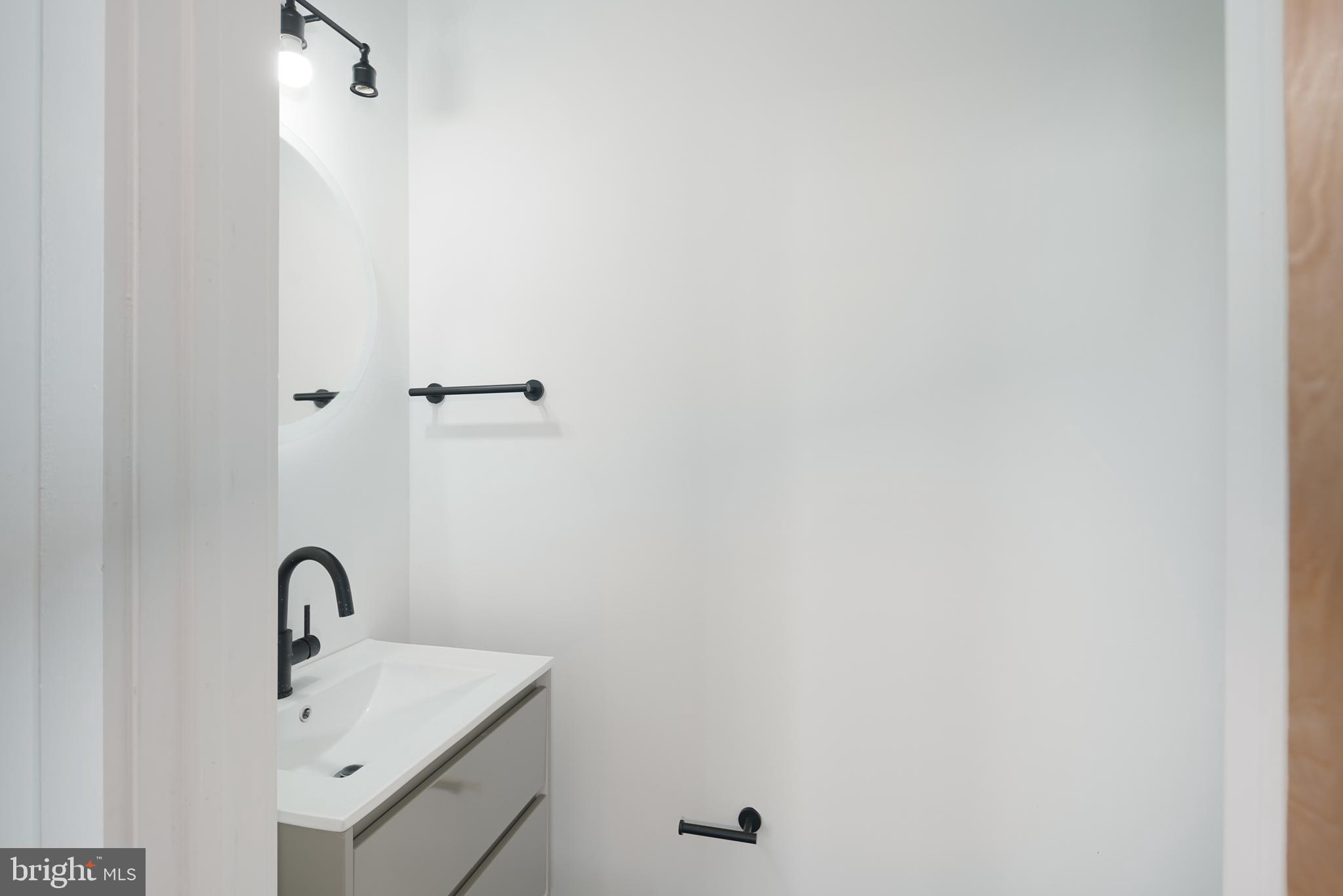 EAST PASSYUNK CROSSING - Residential Lease