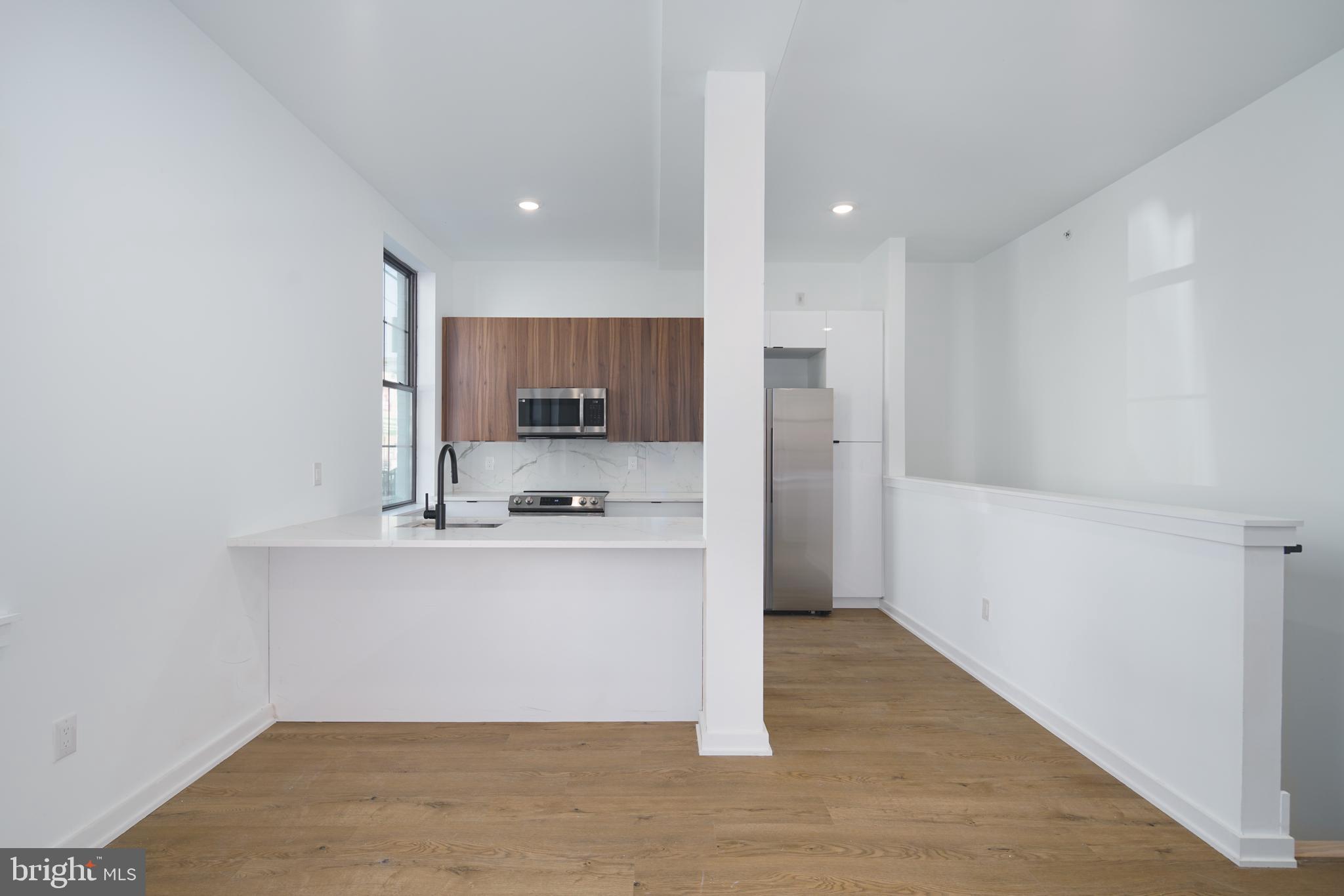 EAST PASSYUNK CROSSING - Residential Lease