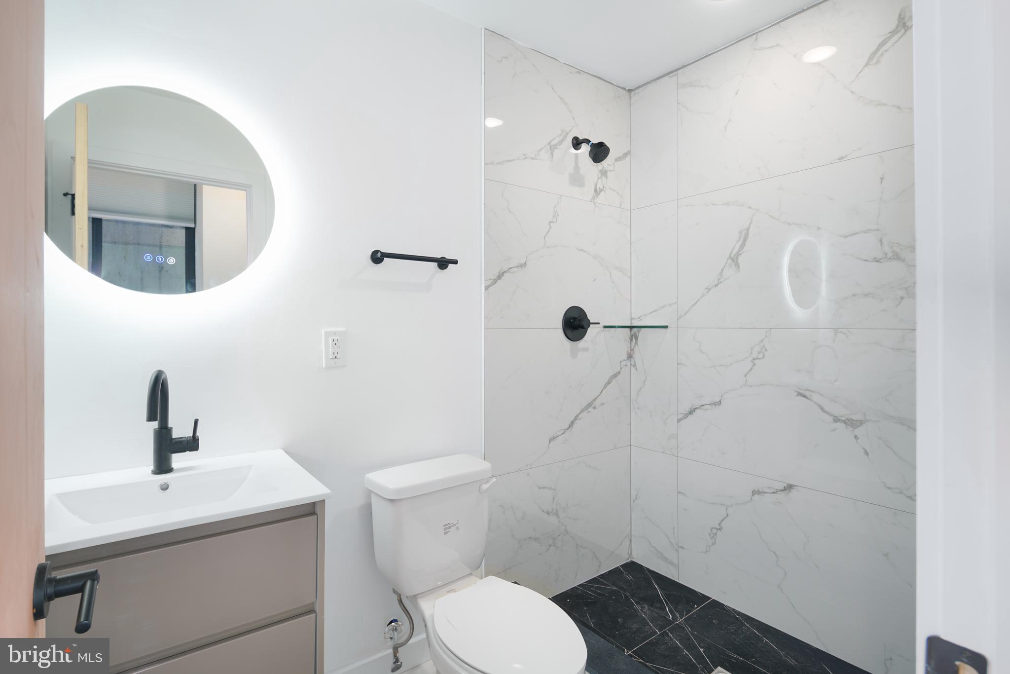 EAST PASSYUNK CROSSING - Residential Lease