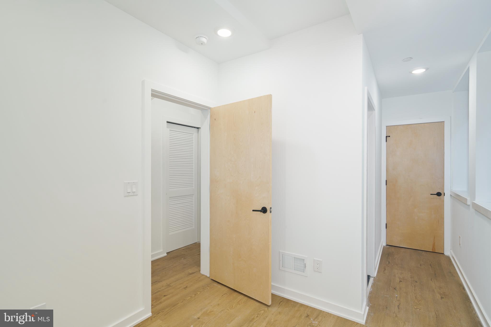 EAST PASSYUNK CROSSING - Residential Lease