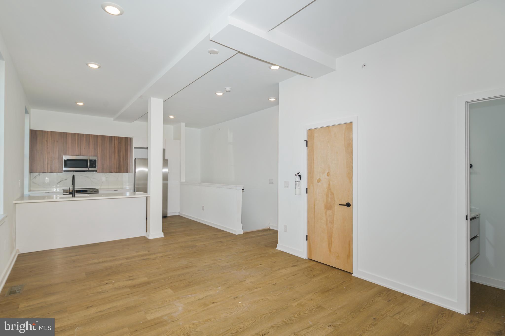 EAST PASSYUNK CROSSING - Residential Lease