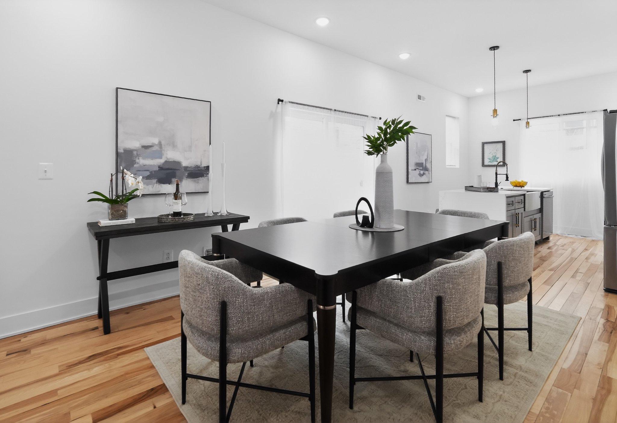 SQUIRREL HILL - Residential