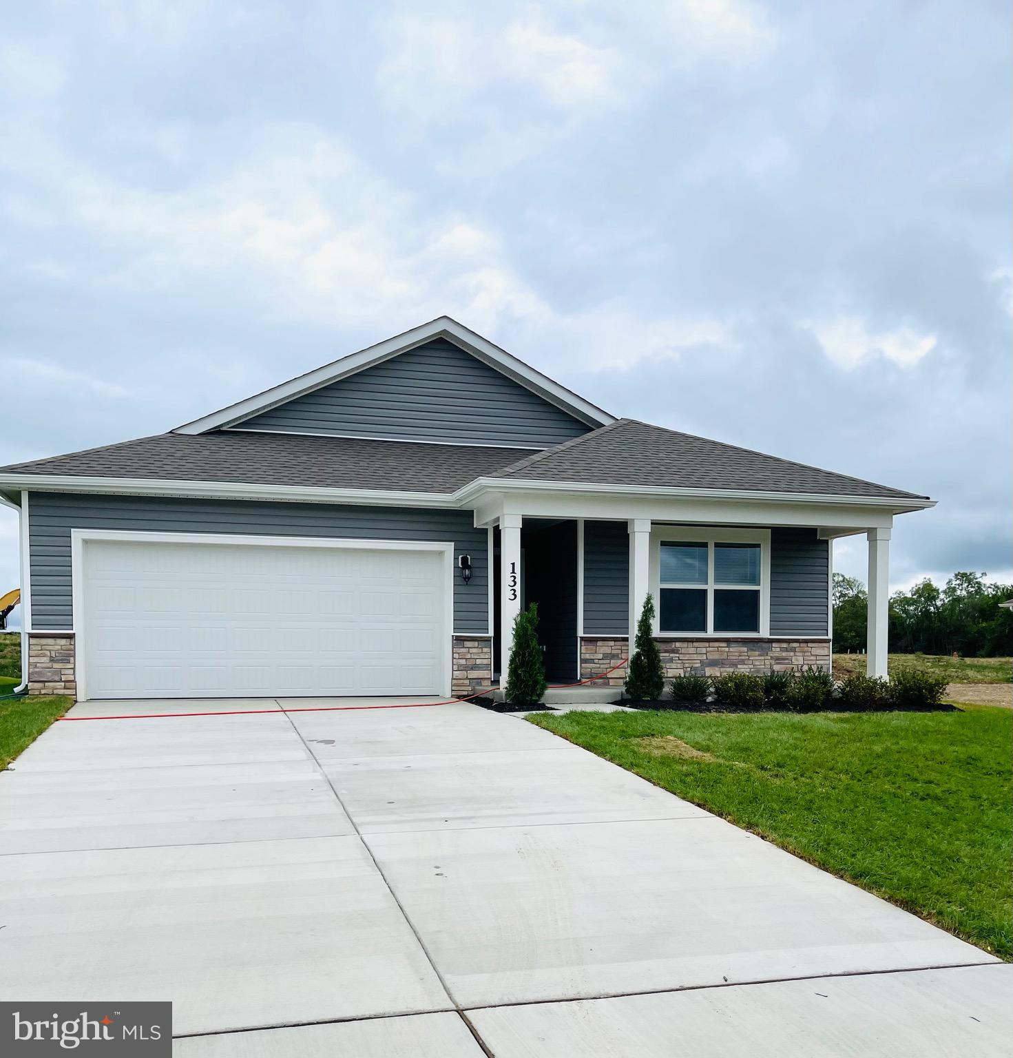 VALLEY VIEW - Residential Lease